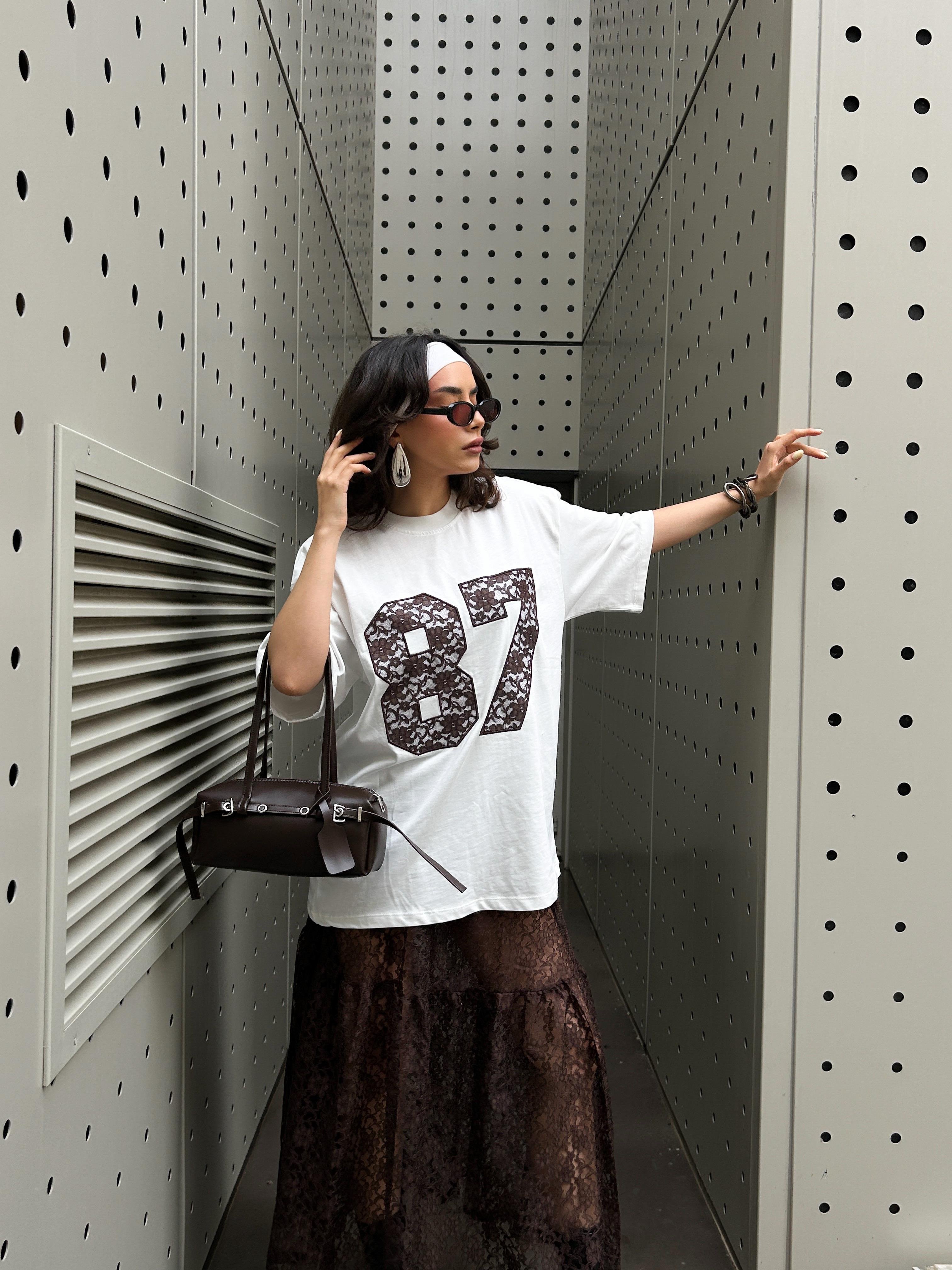 Kadın Kahve Dantel Nakışlı Oversize T-shirt 29055