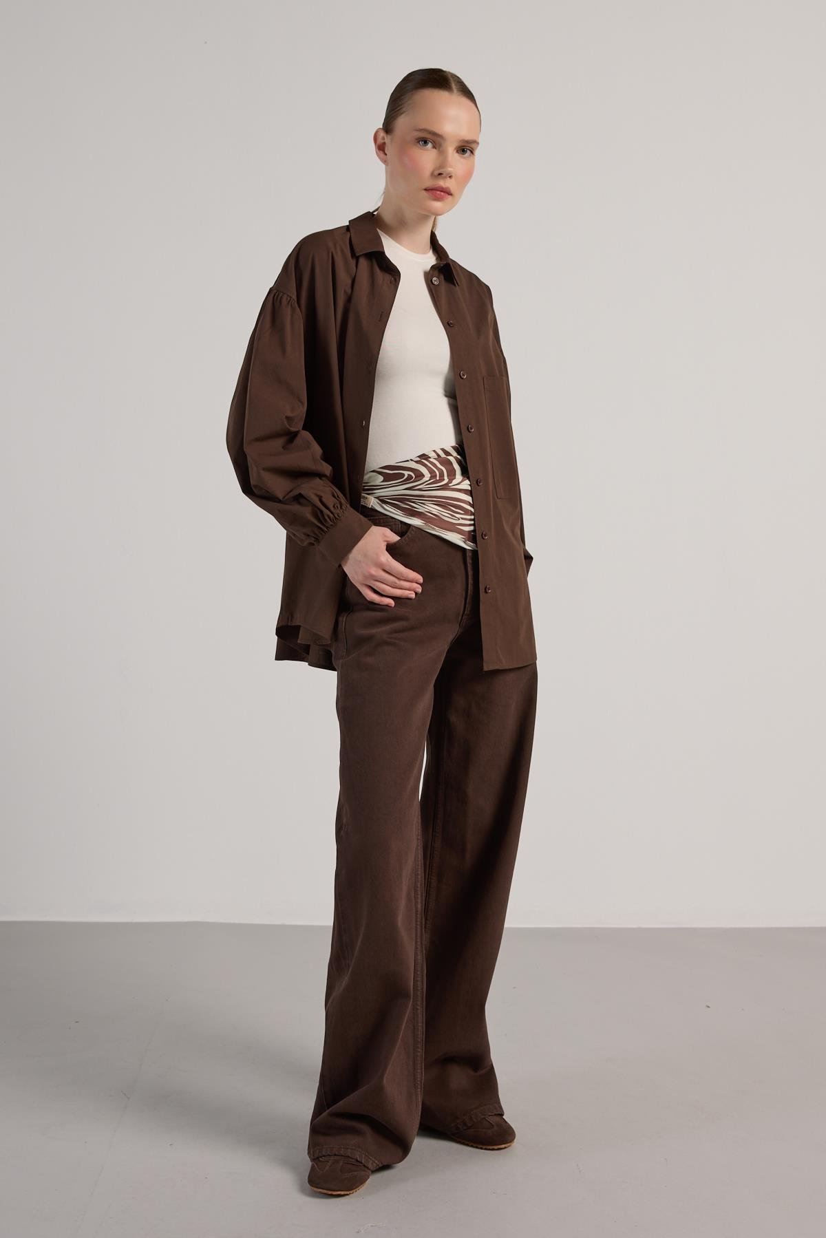 Kadın Kahve Pileli Cep Detaylı Oversize Gömlek 30062