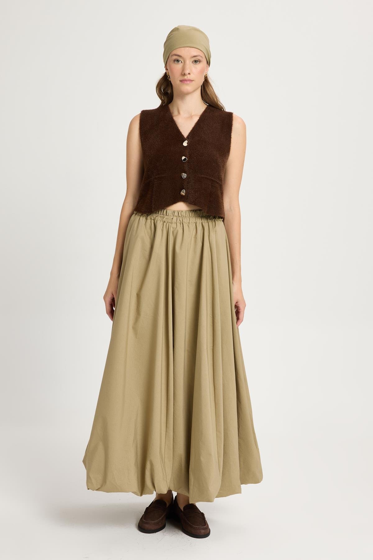 Kadın Kahve Triko Yelek Gold Düğme Detaylı Yumuşak Dokulu