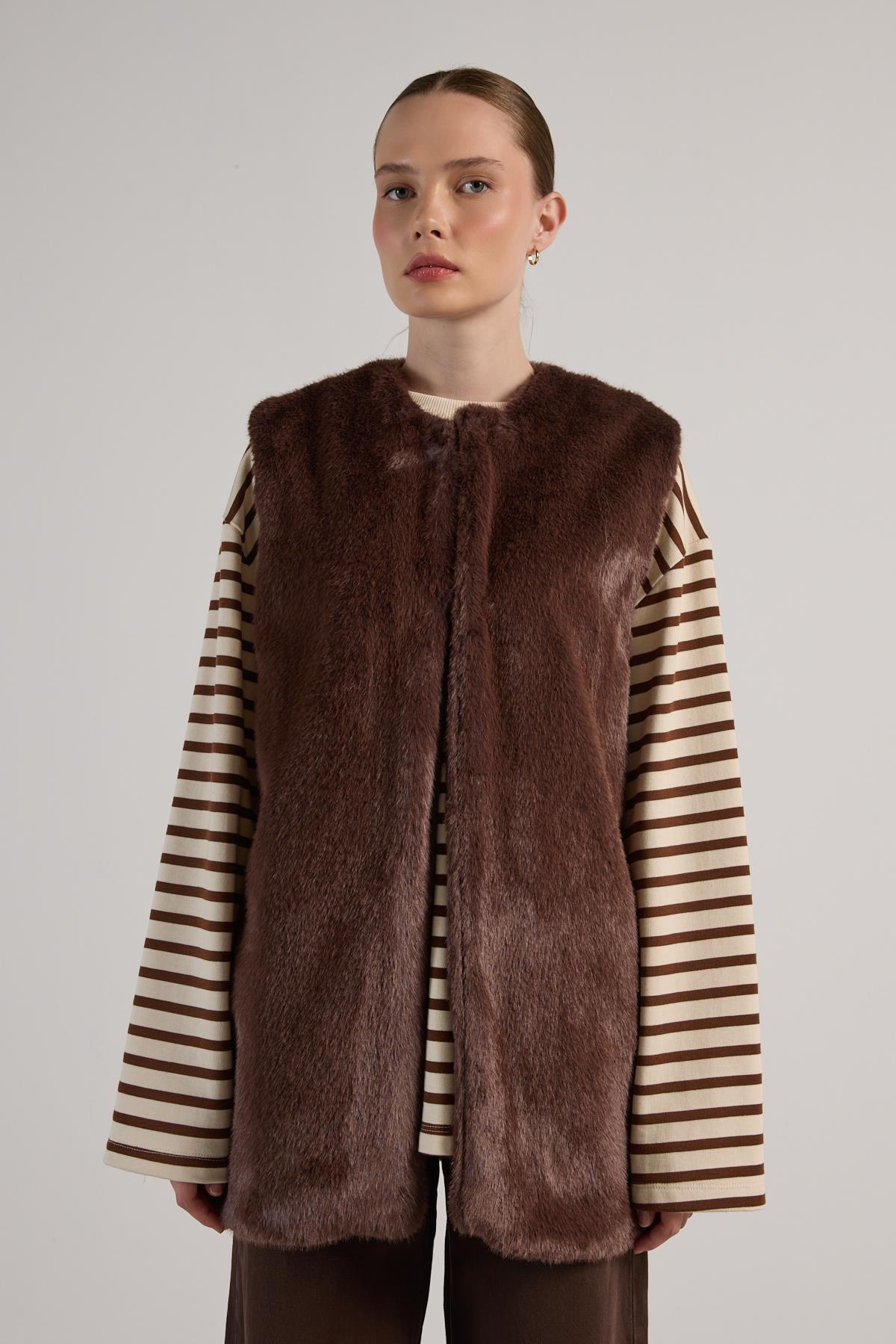Kadın Kahve Uzun Astarlı Kürk Yelek 30072
