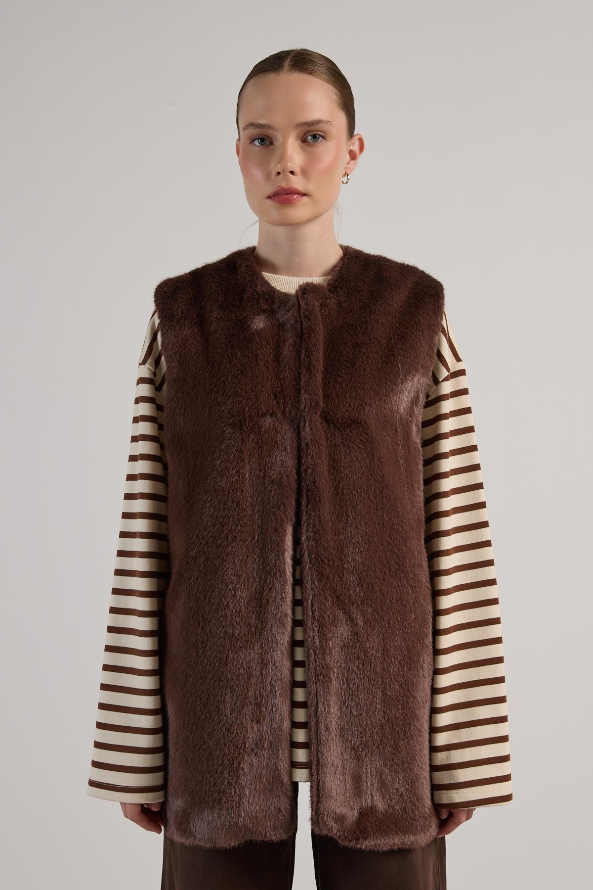 Kadın Kahve Uzun Astarlı Kürk Yelek 30072