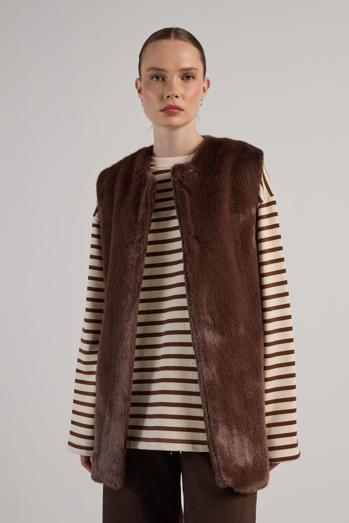 Kadın Kahve Uzun Astarlı Kürk Yelek 30072