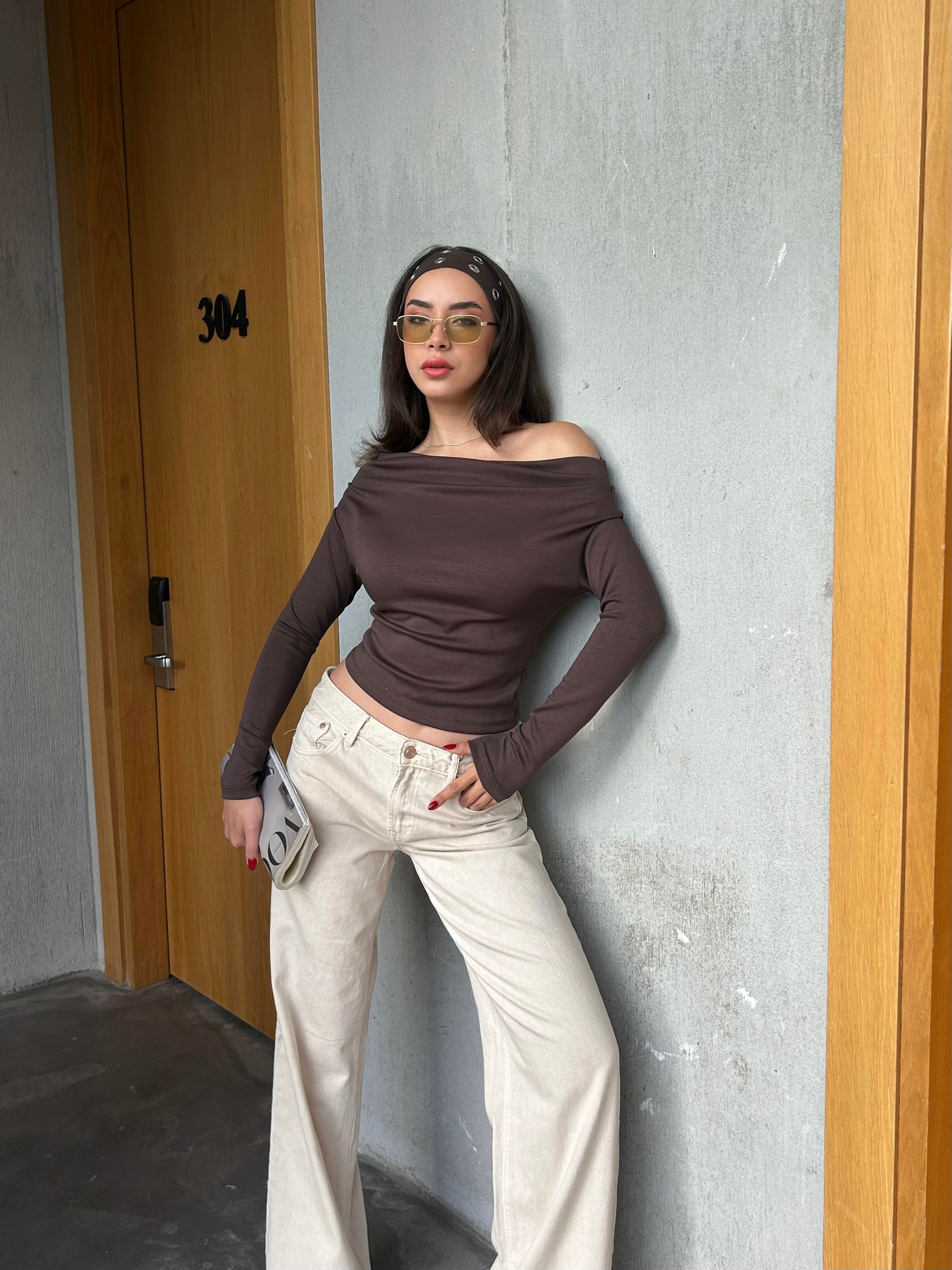 Kadın Kahve Uzun Kollu Düşük Omuz Bluz 30079