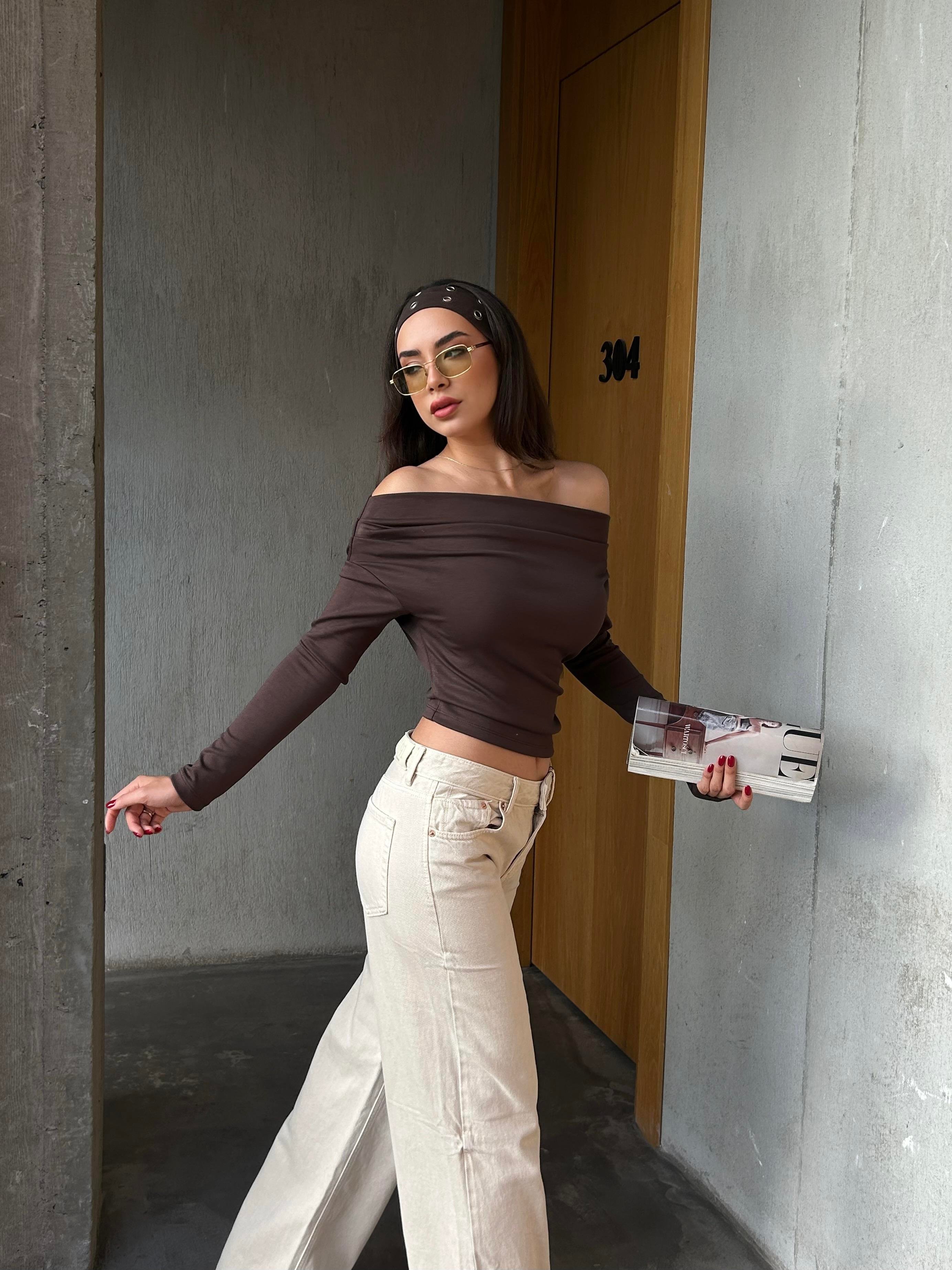 Kadın Kahve Uzun Kollu Düşük Omuz Bluz 30079