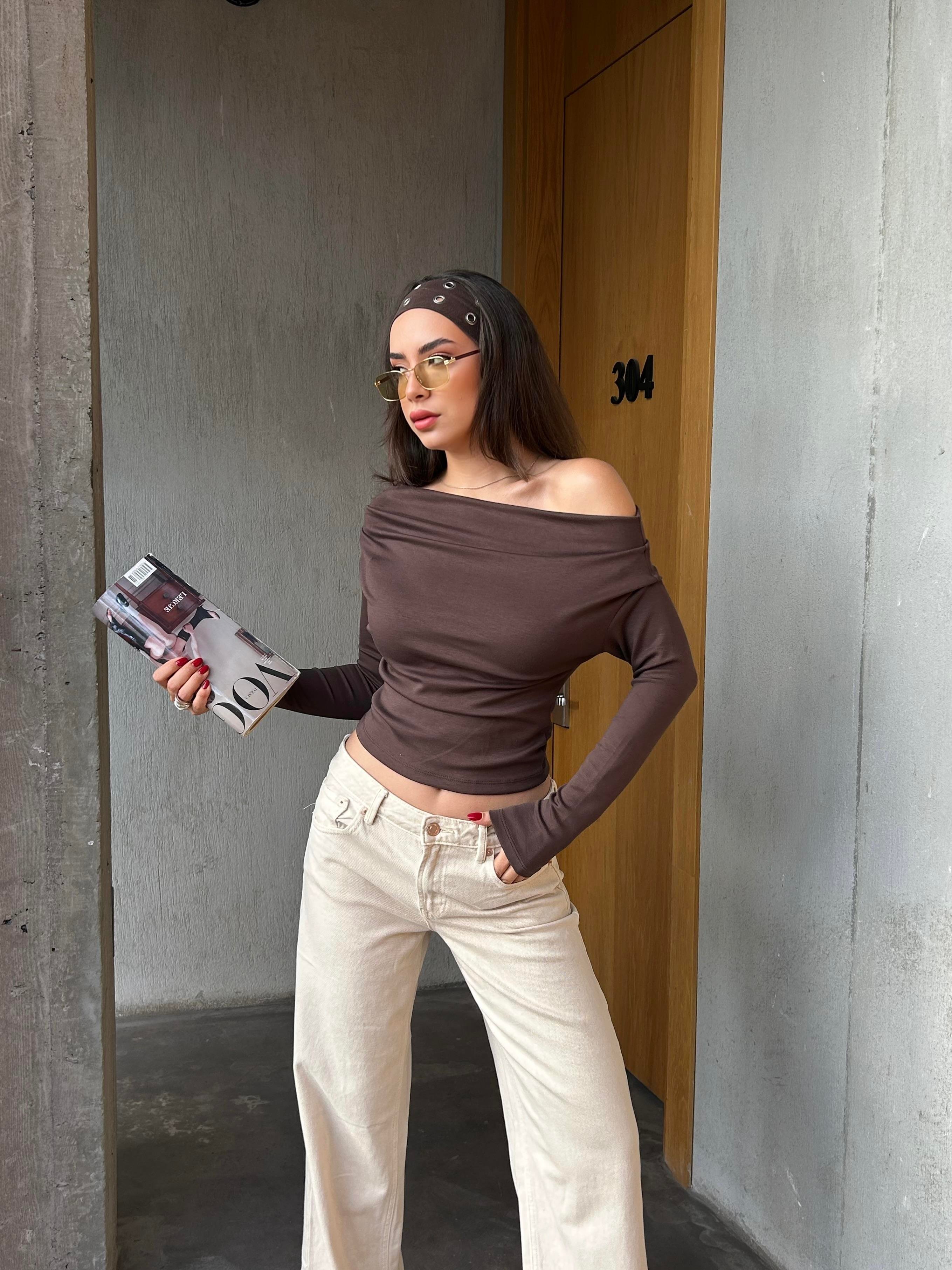 Kadın Kahve Uzun Kollu Düşük Omuz Bluz 30079