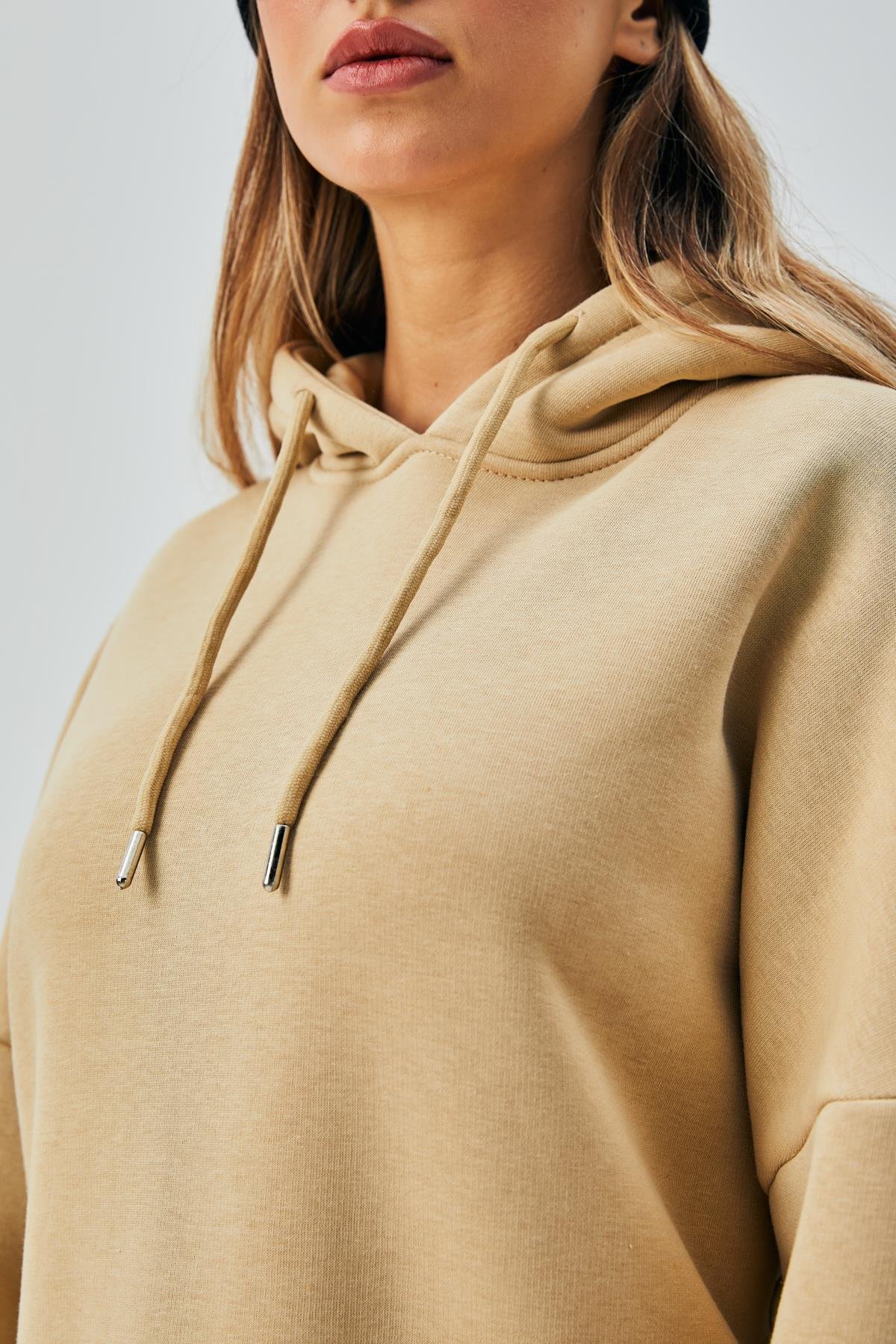 Kadın Kum Beji 3 İplik Şardonlu Kapüşonlu Geniş Kesim Sweatshirt 28215