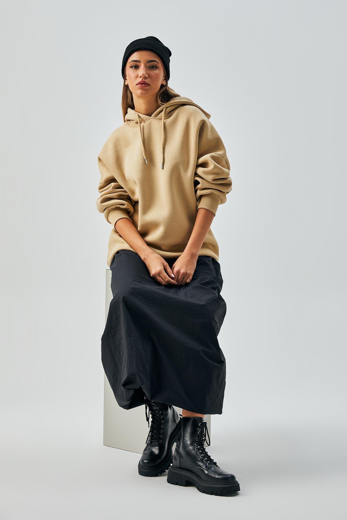 Kadın Kum Beji 3 İplik Şardonlu Kapüşonlu Geniş Kesim Sweatshirt 28215