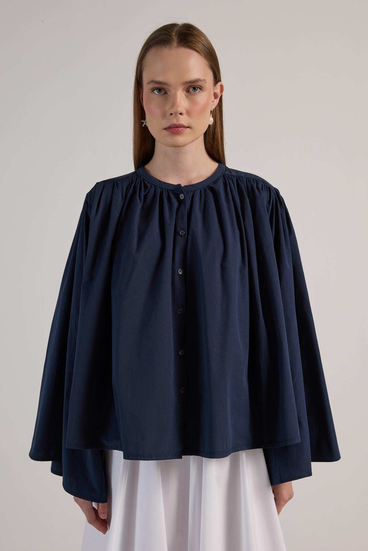 Kadın Lacivert Büzgülü Oversize Tasarım Gömlek 30018