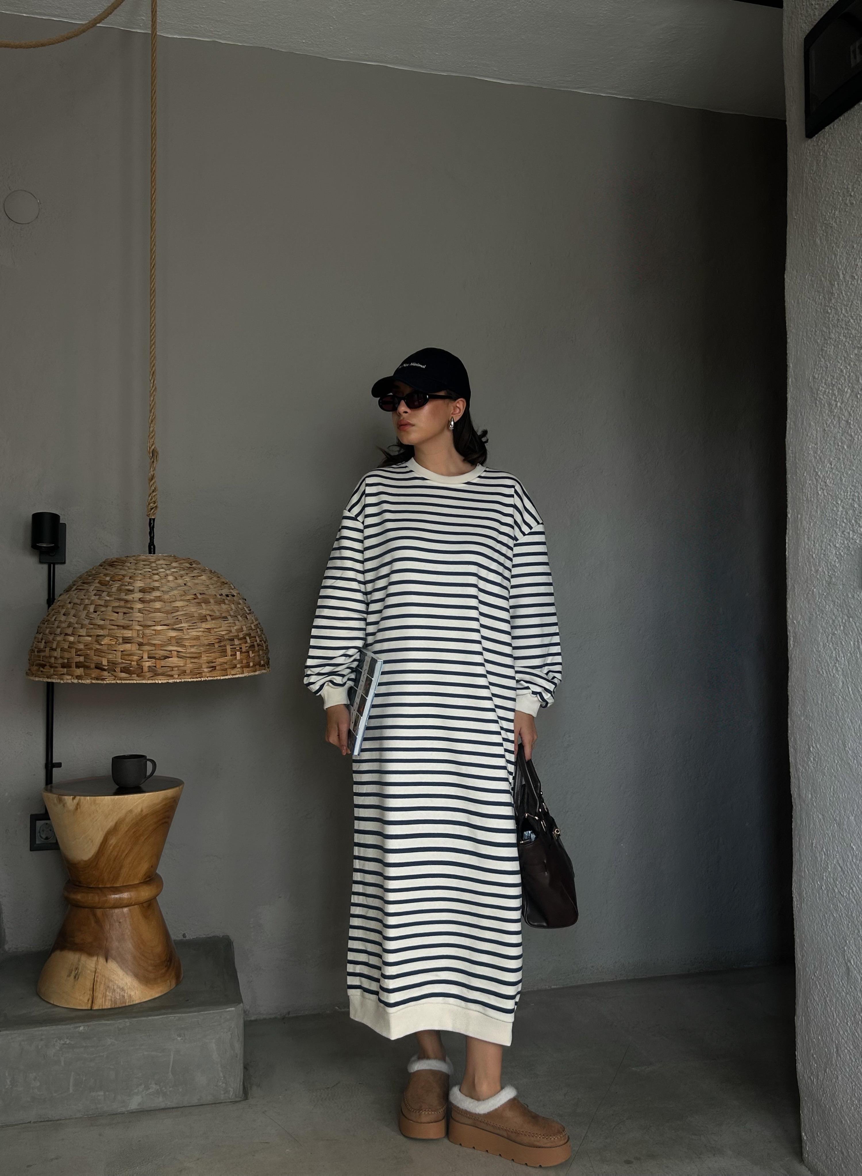 Kadın Lacivert Çizgili 3 İplik Şardonsuz Uzun Oversize Elbise 28288