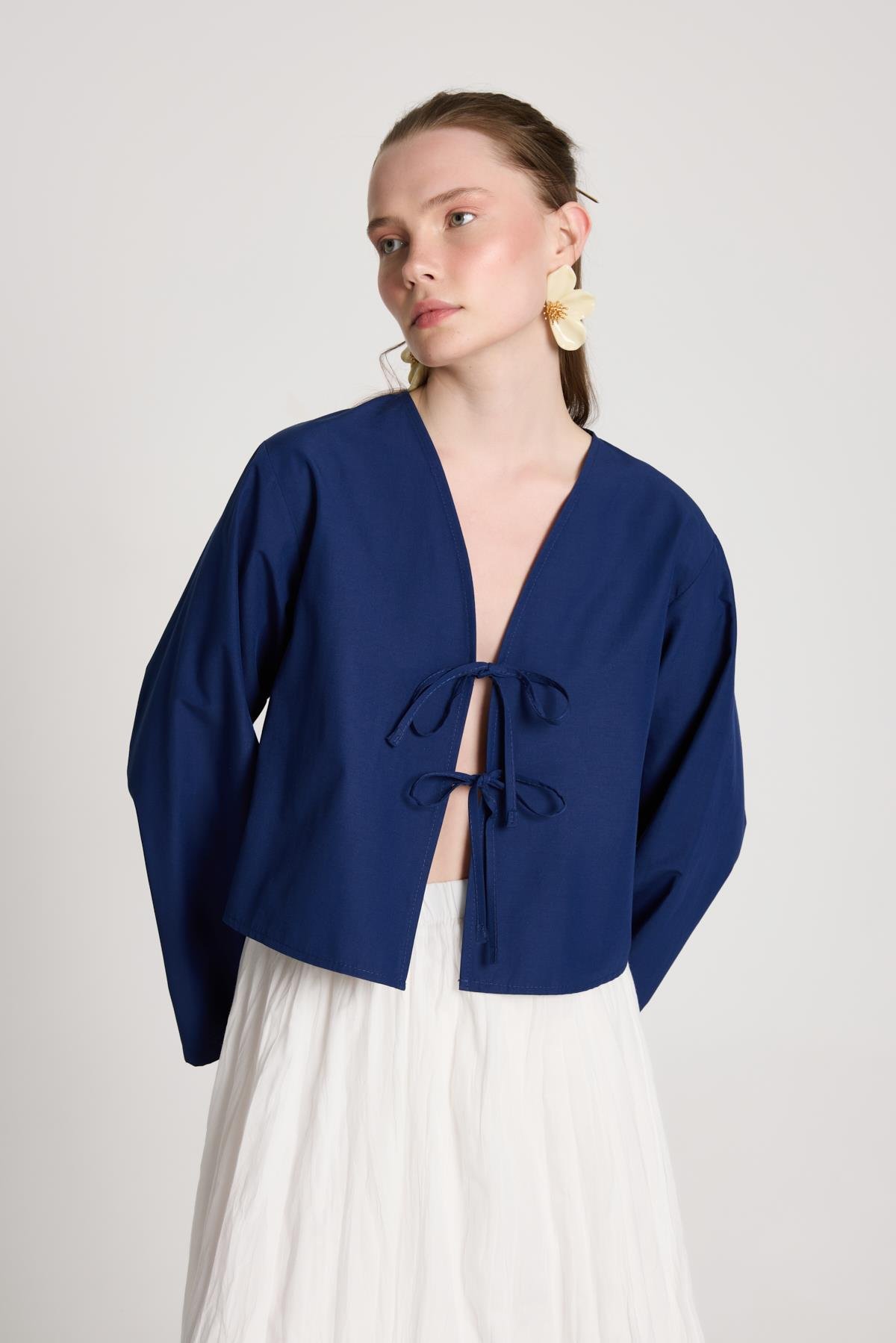 Kadın Lacivert Poplin Önden Bağlamalı Bluz 29085