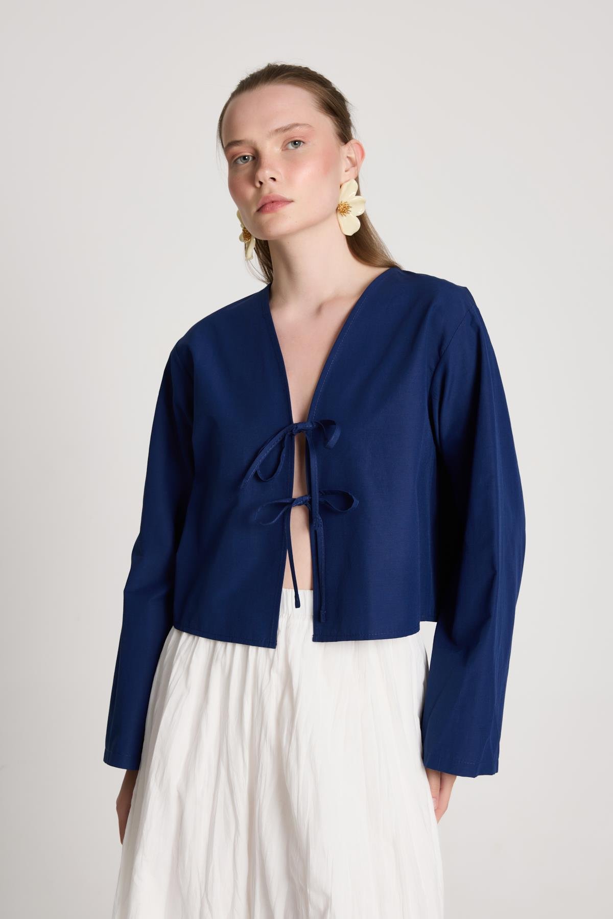 Kadın Lacivert Poplin Önden Bağlamalı Bluz 29085