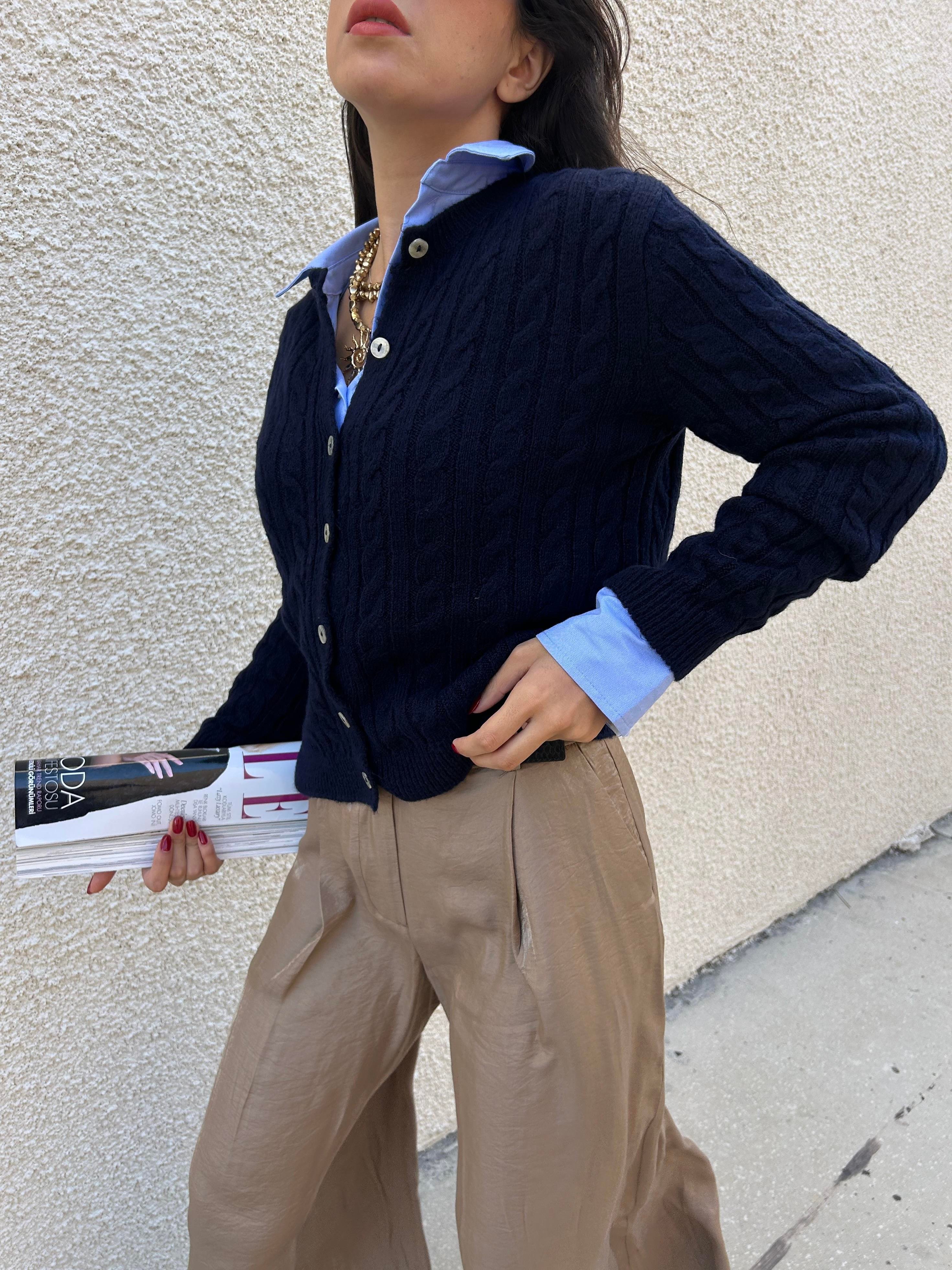 Kadın Lacivert Saç Örgü Taş Düğmeli Kısa Hırka 30033