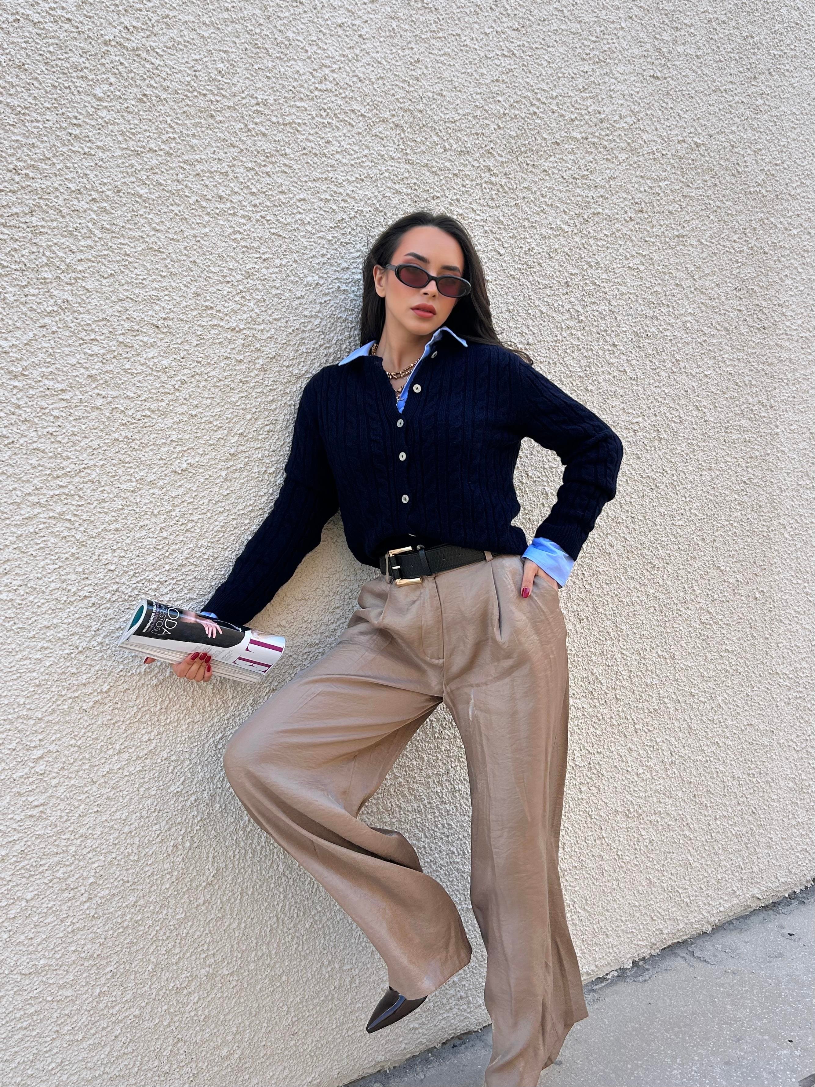 Kadın Lacivert Saç Örgü Taş Düğmeli Kısa Hırka 30033