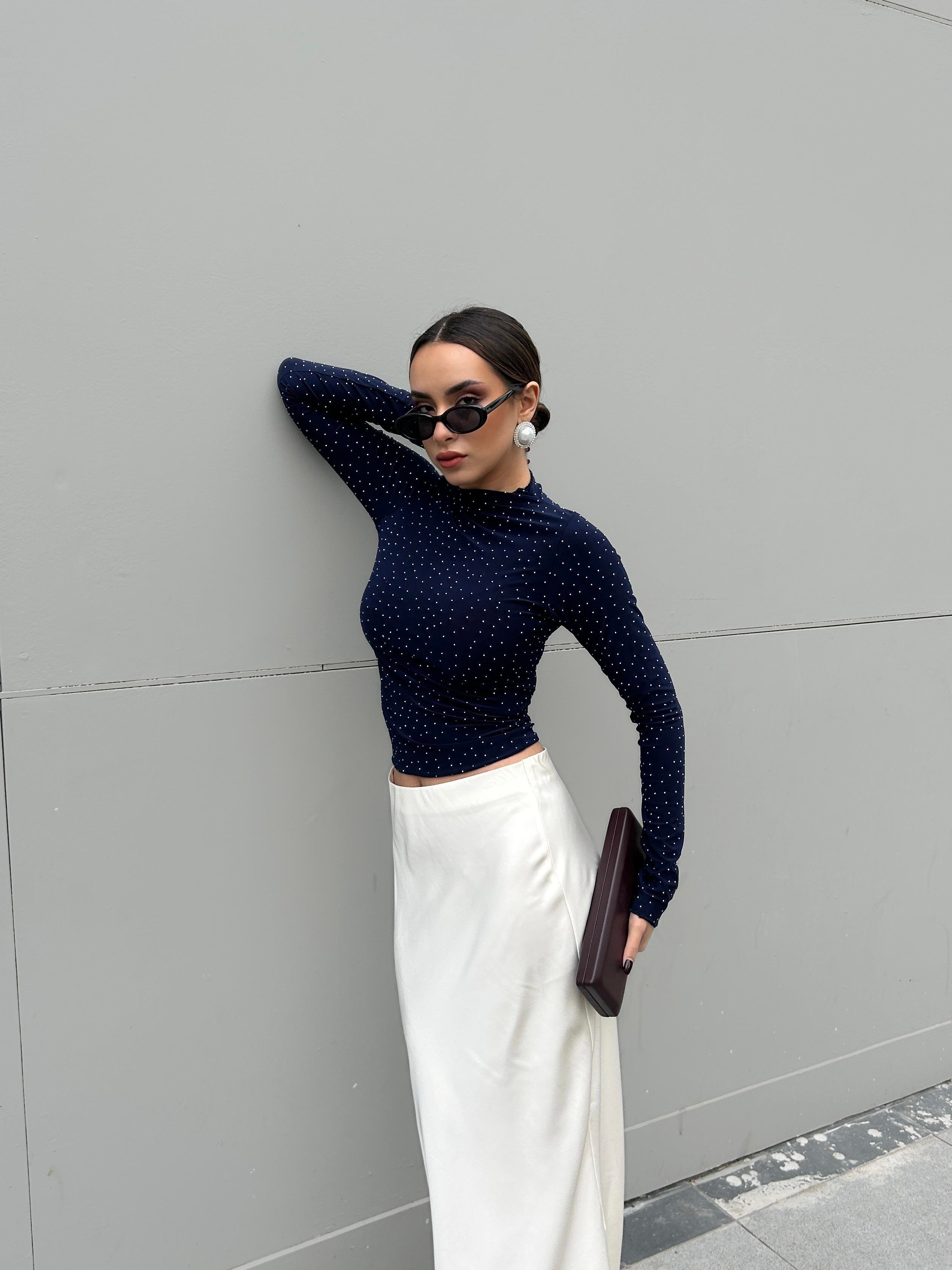 Kadın Lacivert Sandy Kumaş Taşlı Bluz 30098