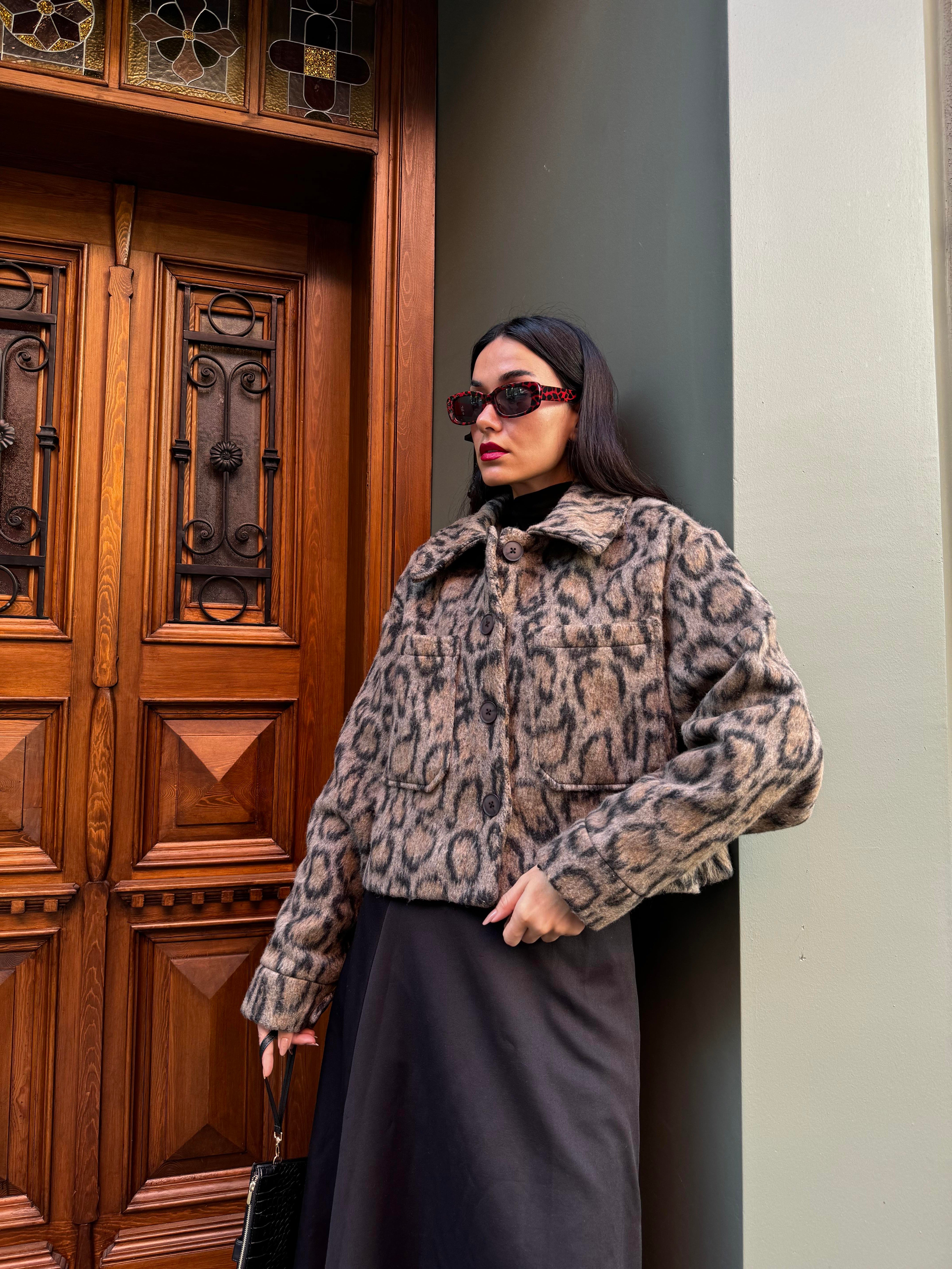 Kadın Leopar Desen Şardonlu Kaşe Kısa Kaban 28126