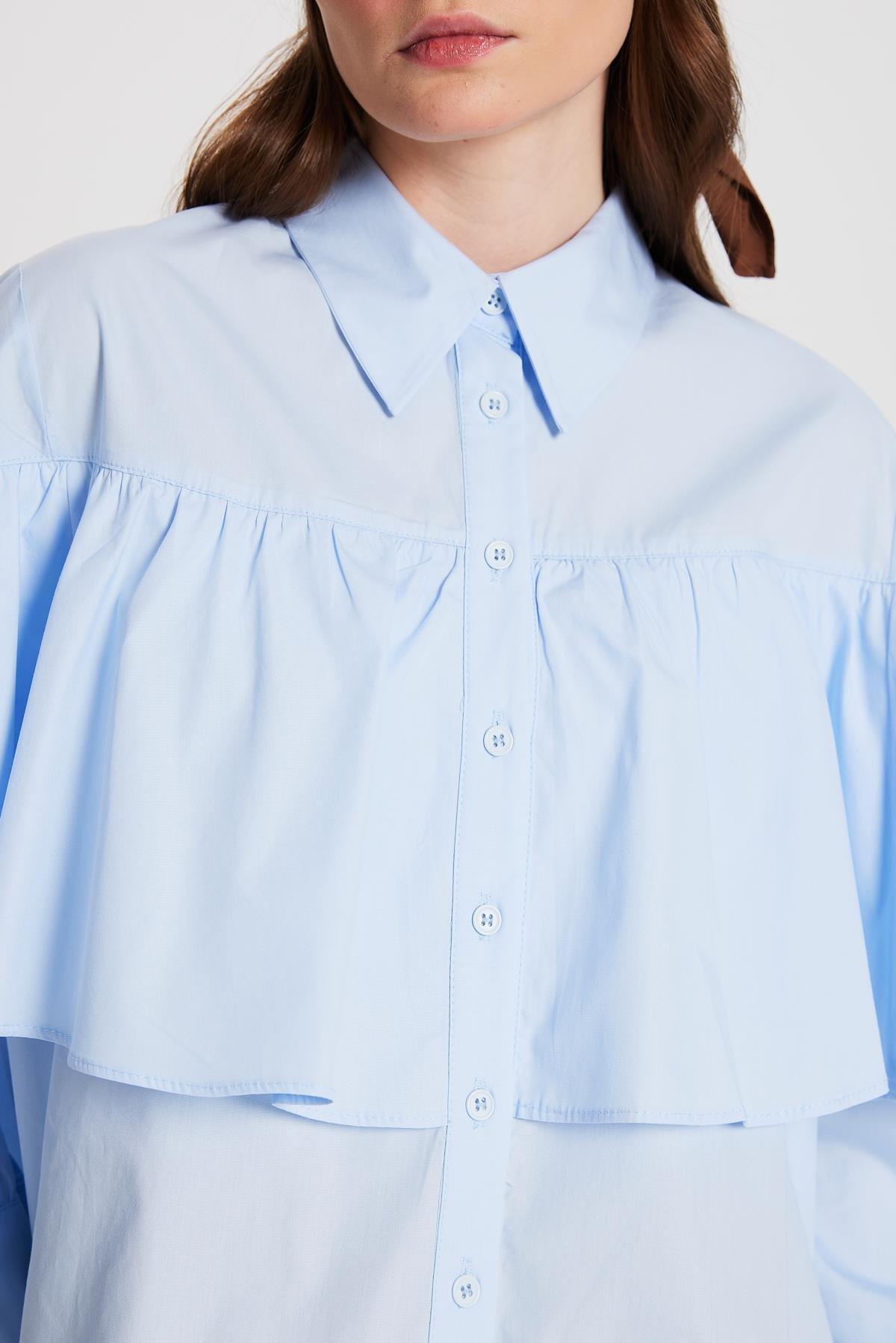 Kadın Mavi Fırfırlı Pamuk Kumaş Geniş Kesim Gömlek 29136