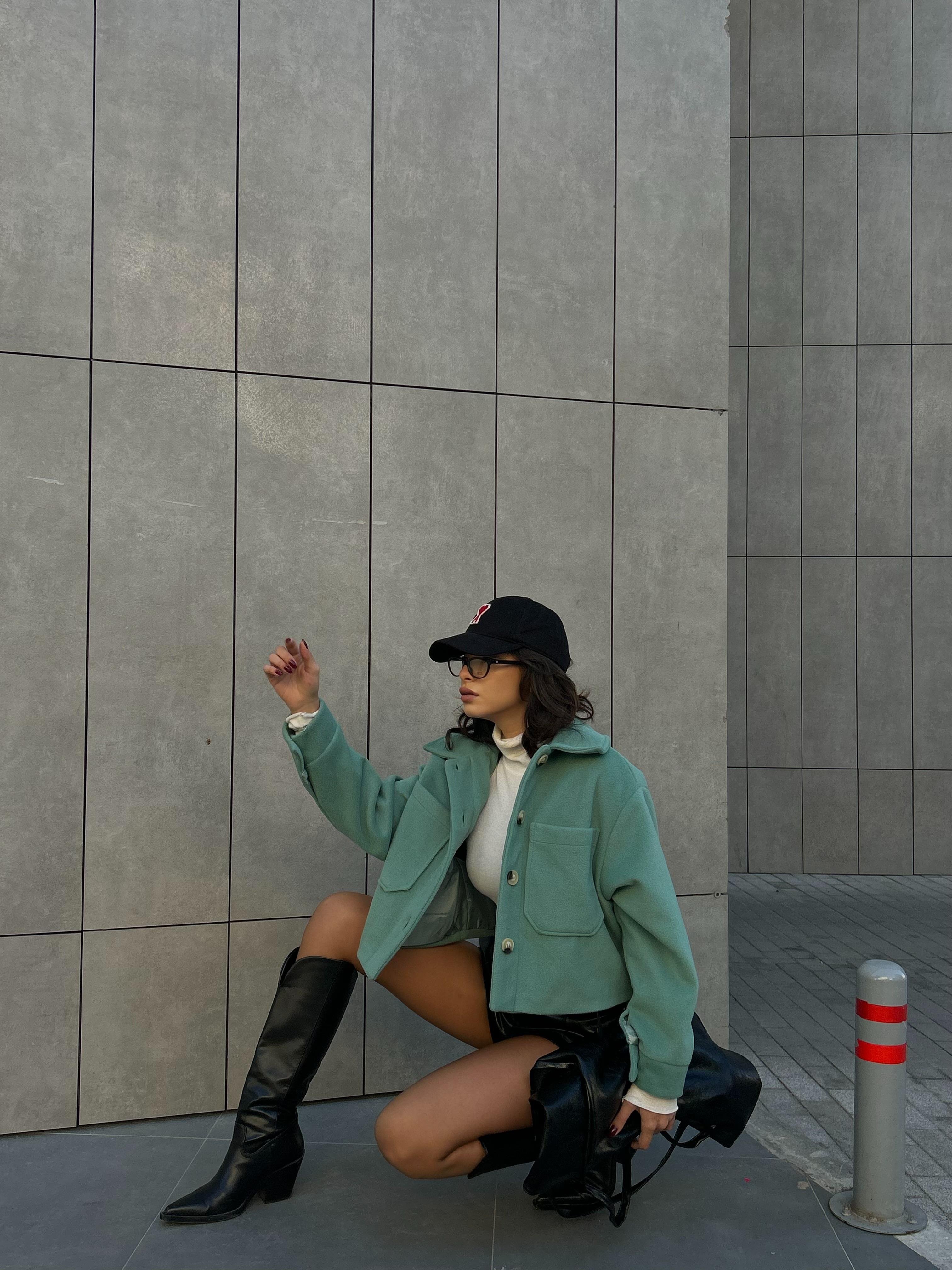 Kadın Mint Astarlı Kısa Oversize Kaşe Kaban 28304