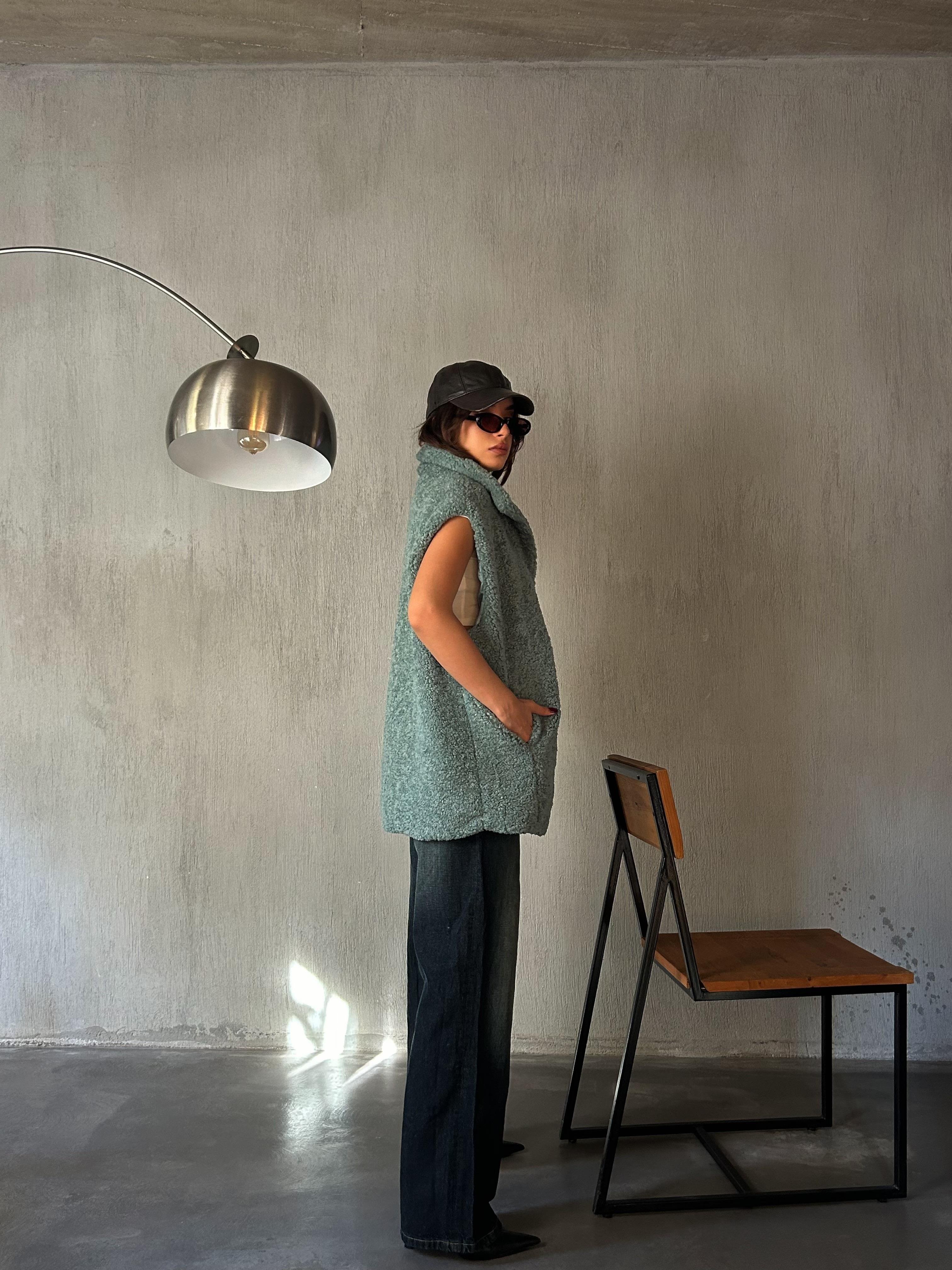 Kadın Mint Yeşili Gizli Çıtçıt Detaylı Astarlı Peluş Yelek 28267