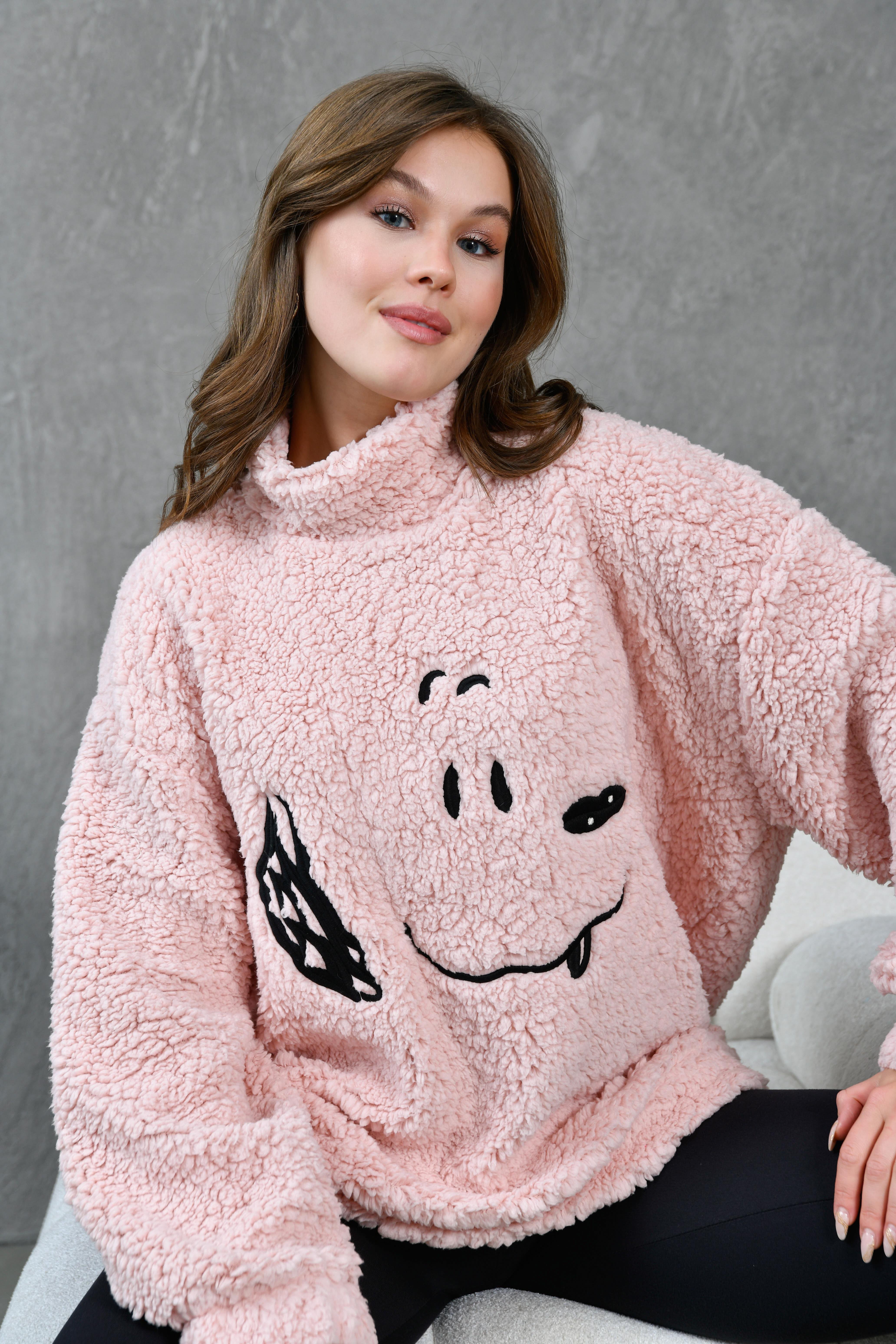 Kadın Pembe Yarım Balıkçı Oversize Nakışlı Pelüş Sweatshirt 28328