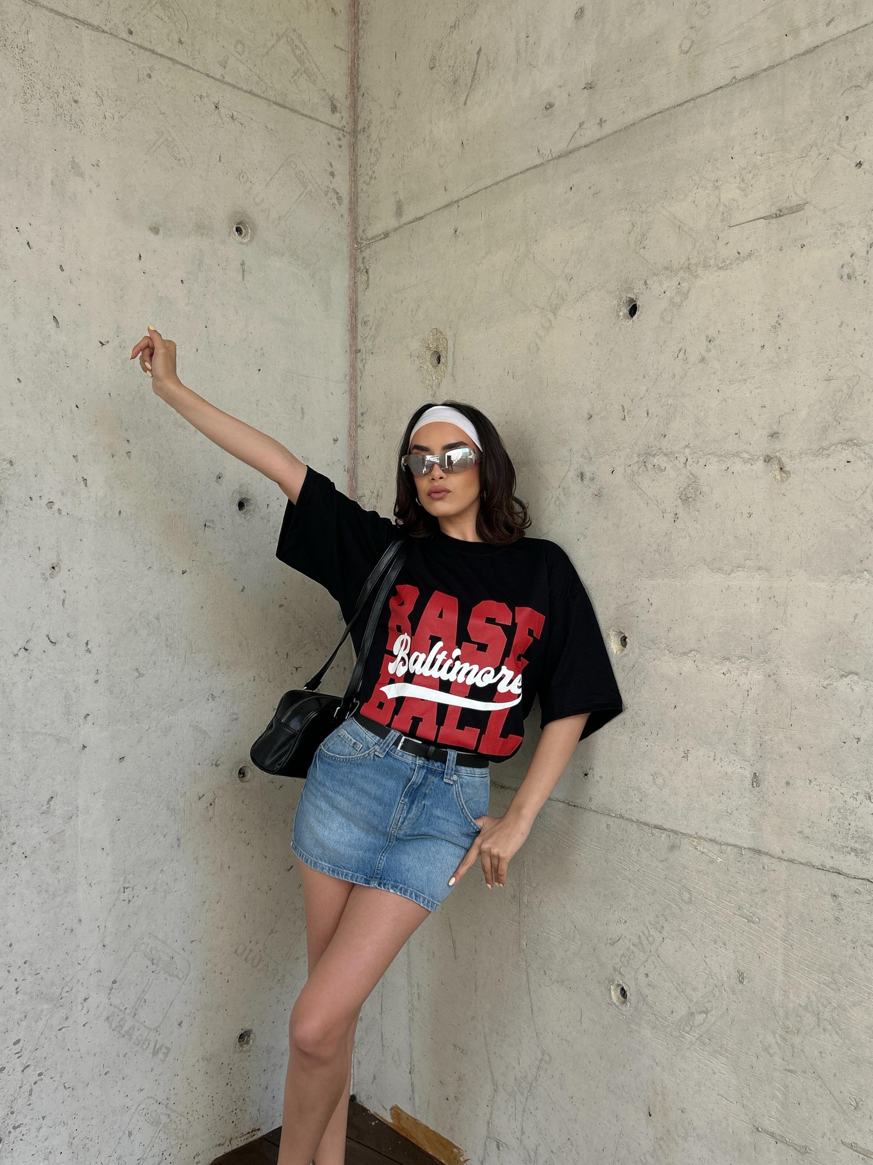 Kadın Siyah %100 Pamuk Baskılı Oversize T-shirt 29179