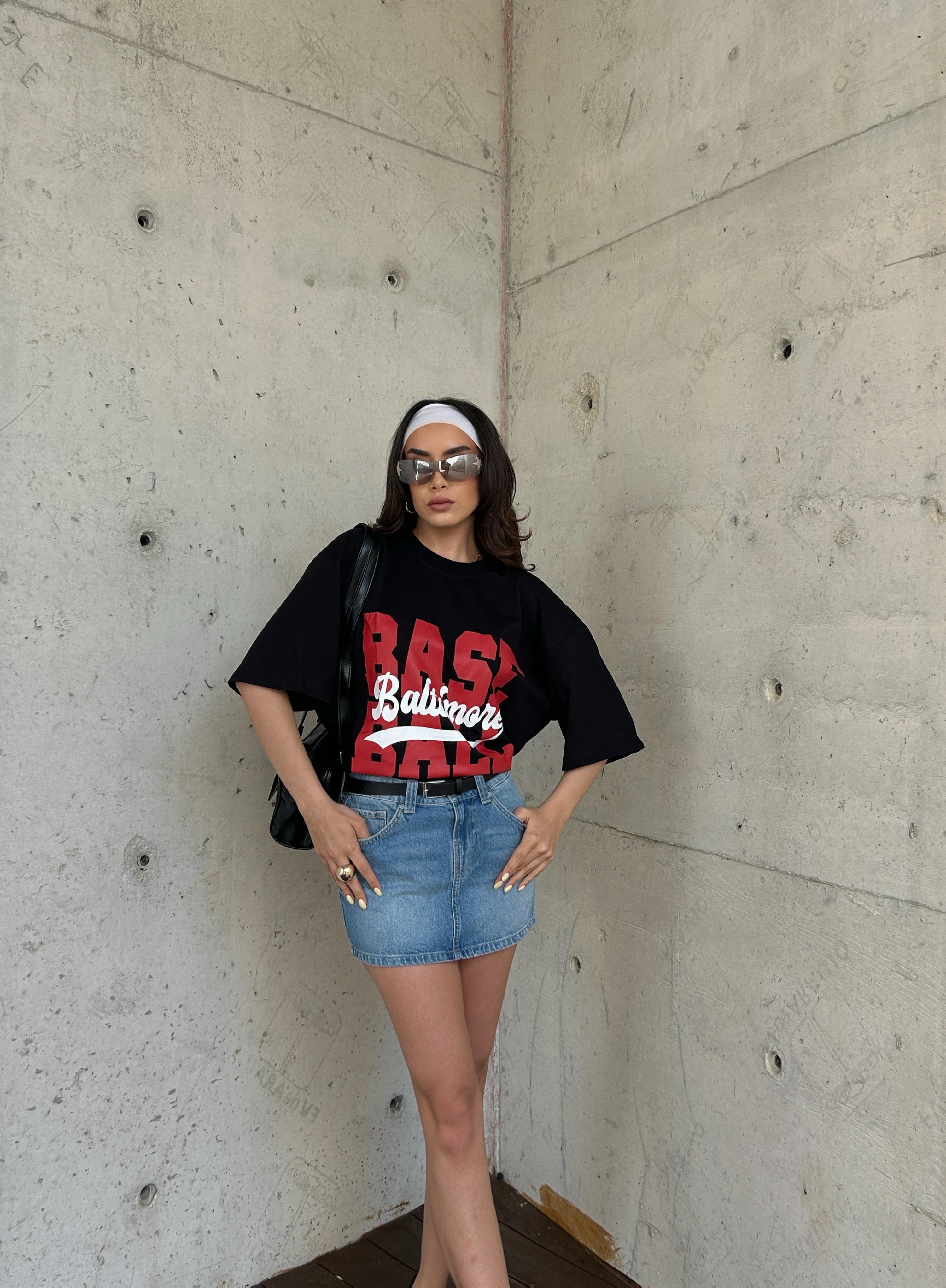 Kadın Siyah %100 Pamuk Baskılı Oversize T-shirt 29179