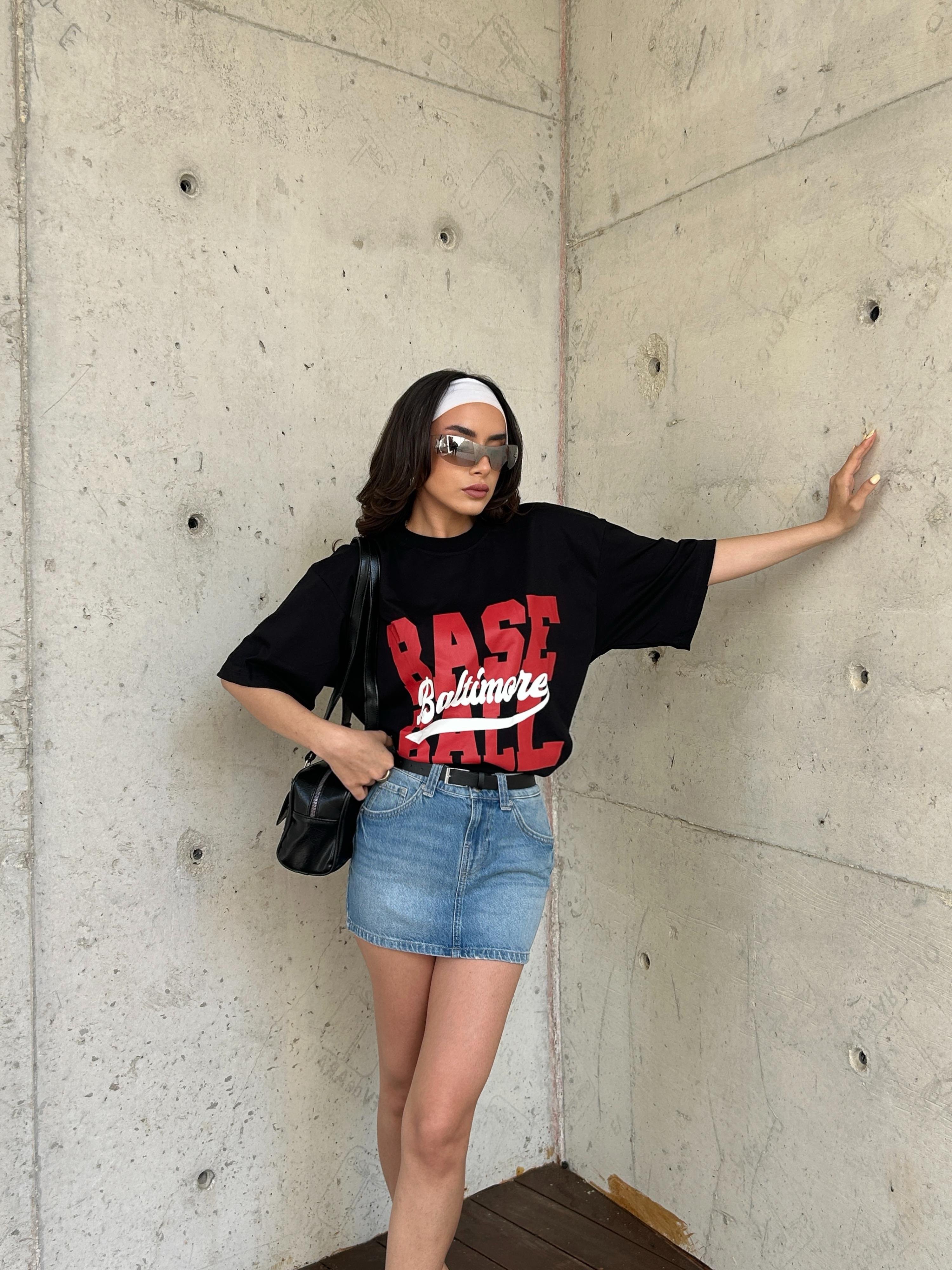 Kadın Siyah %100 Pamuk Baskılı Oversize T-shirt 29179