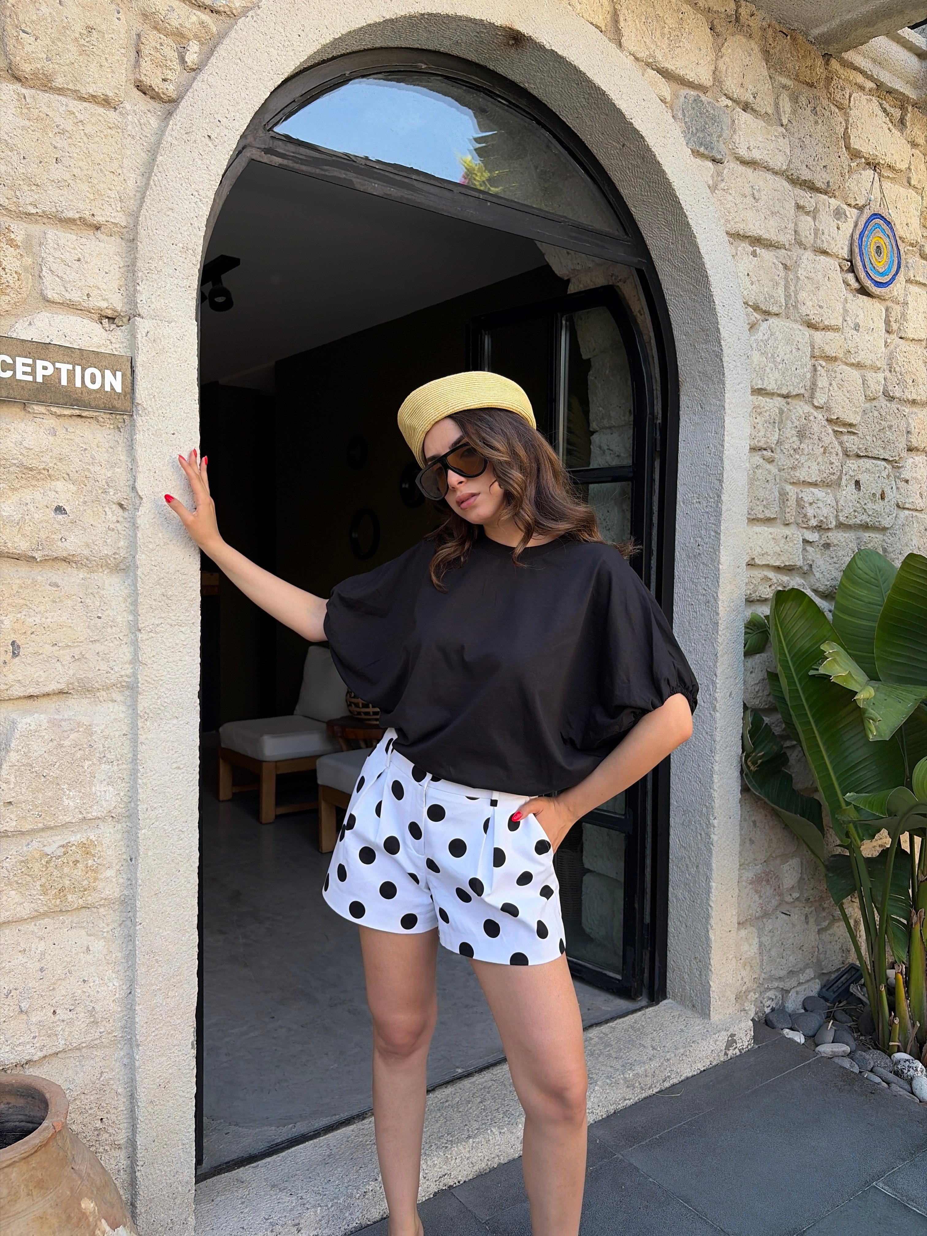 Kadın Siyah % 100 Pamuk Kol Detaylı T-shirt 31109 