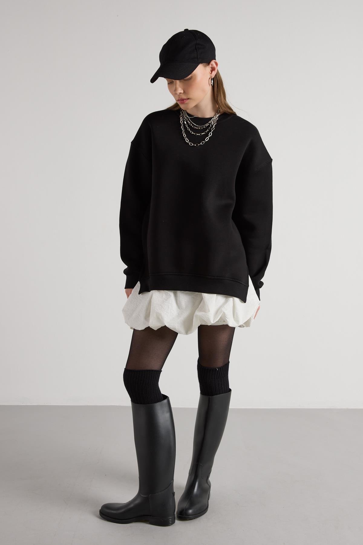 Kadın Siyah Basic Yırtmaçlı Oversize 3 iplik Şardonlu Sweatshirts 30078 