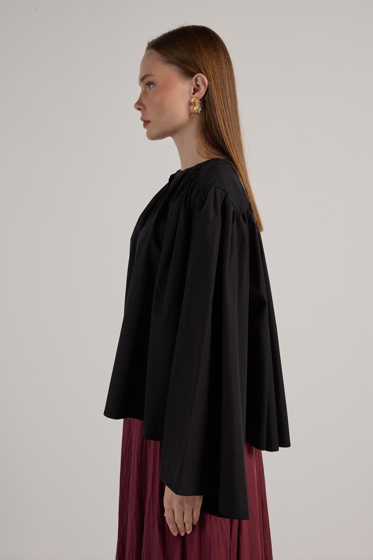 Kadın Siyah Büzgülü Oversize Tasarım Gömlek 30018