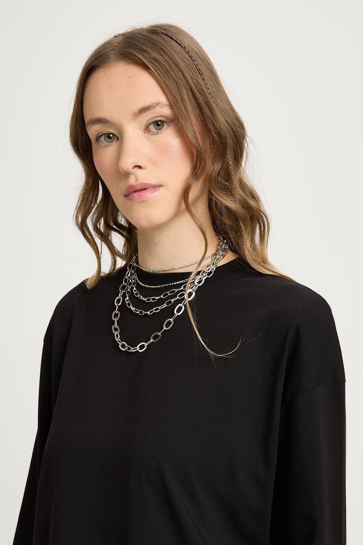 Kadın Siyah Geniş Kol Oversize Basic T-shirt