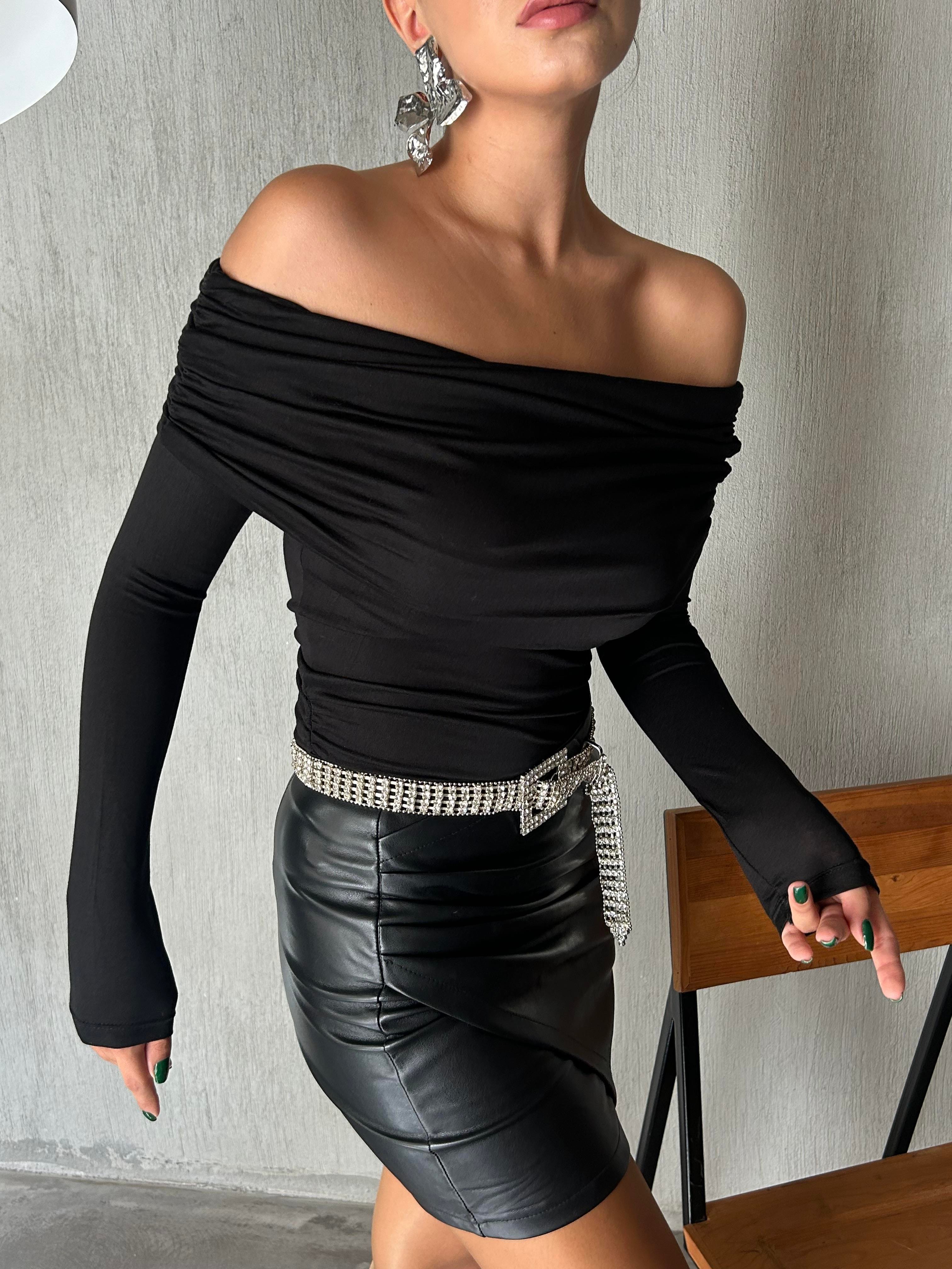 Kadın Siyah Madonna Yaka Likralı Viskon Uzun Kollu Bluz 28218