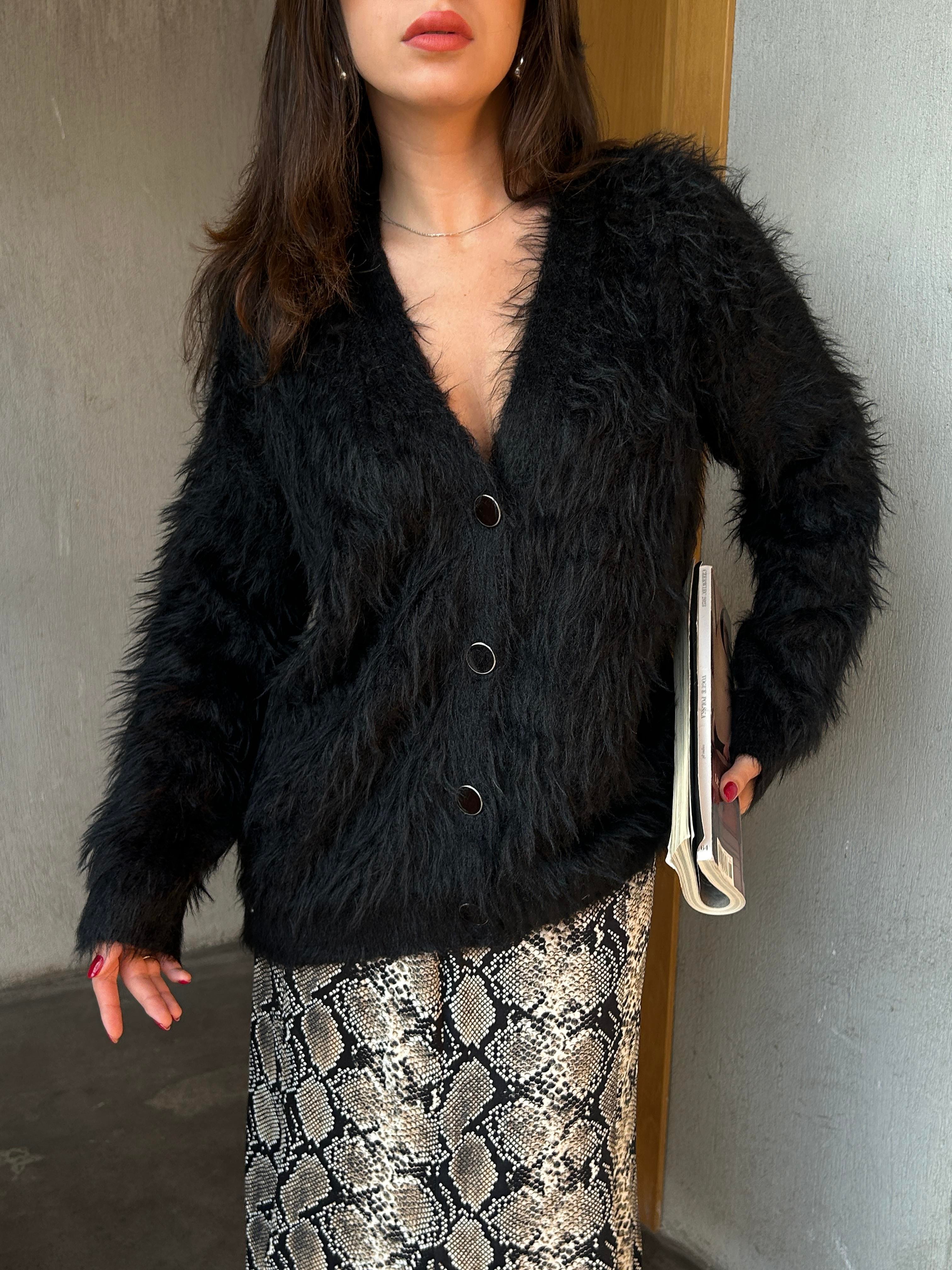 Kadın Siyah Peluş Oversize Triko Hırka 91