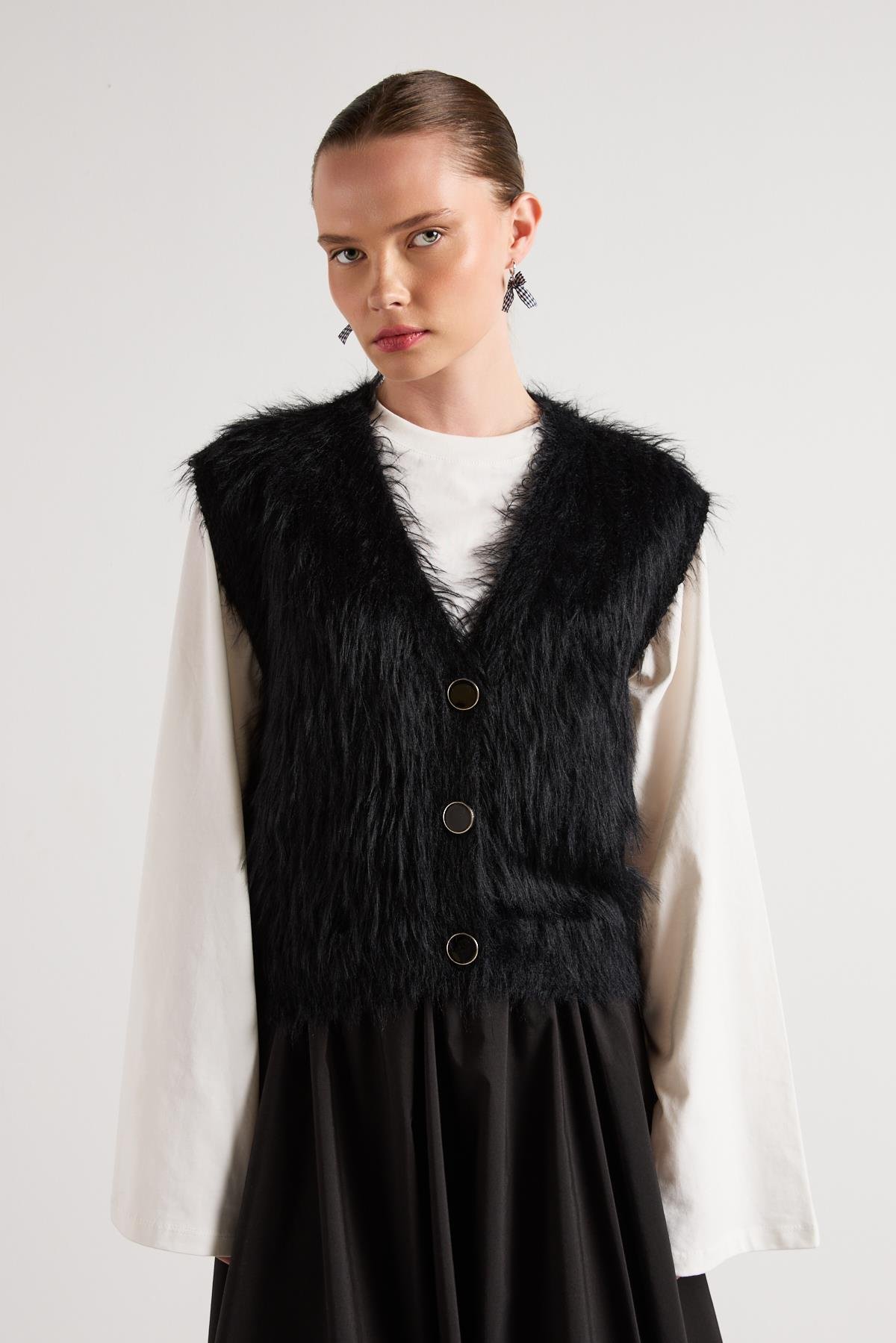 Kadın Siyah Peluş Triko Yelek 92