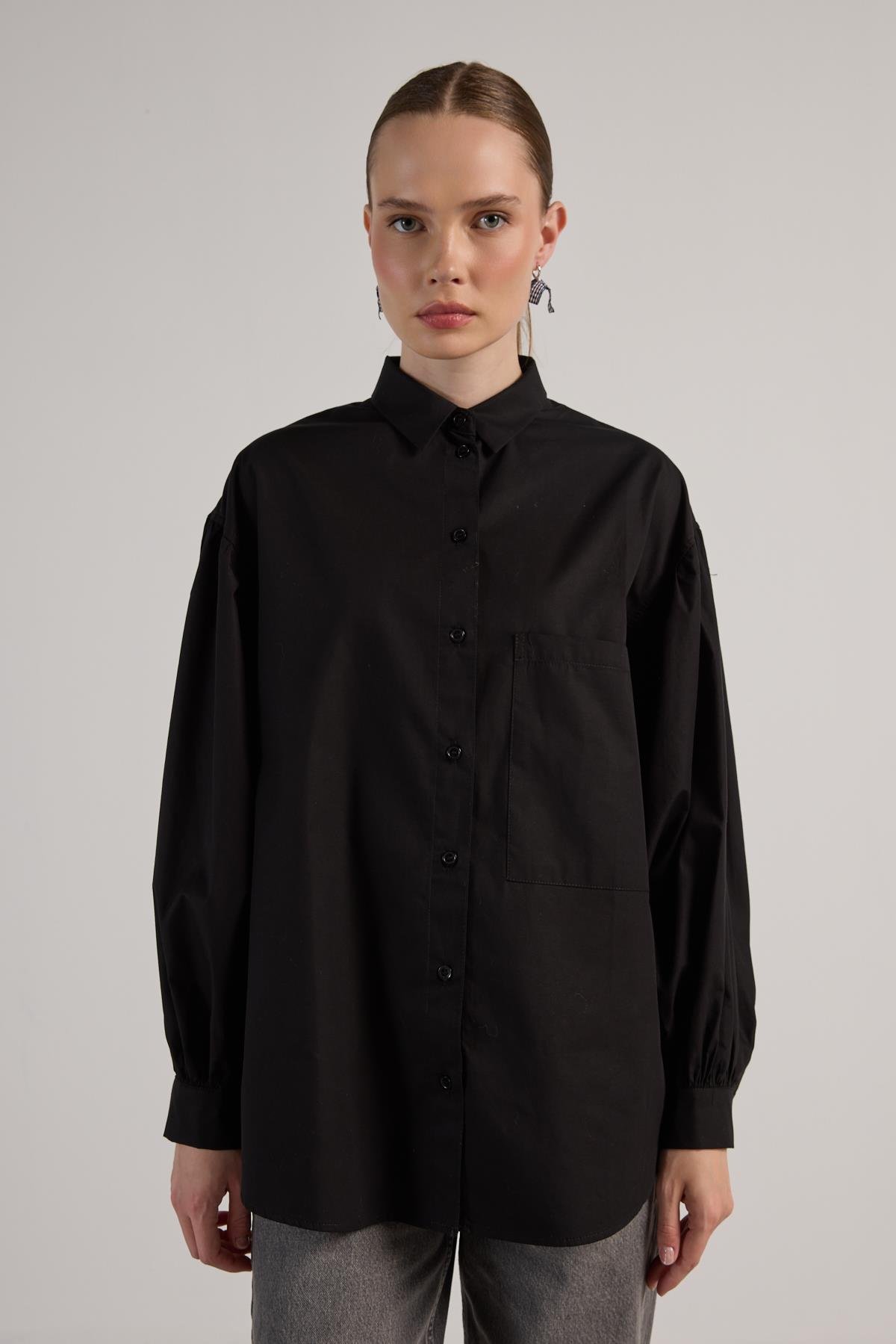 Kadın Siyah Pileli Cep Detaylı Oversize Gömlek 30062