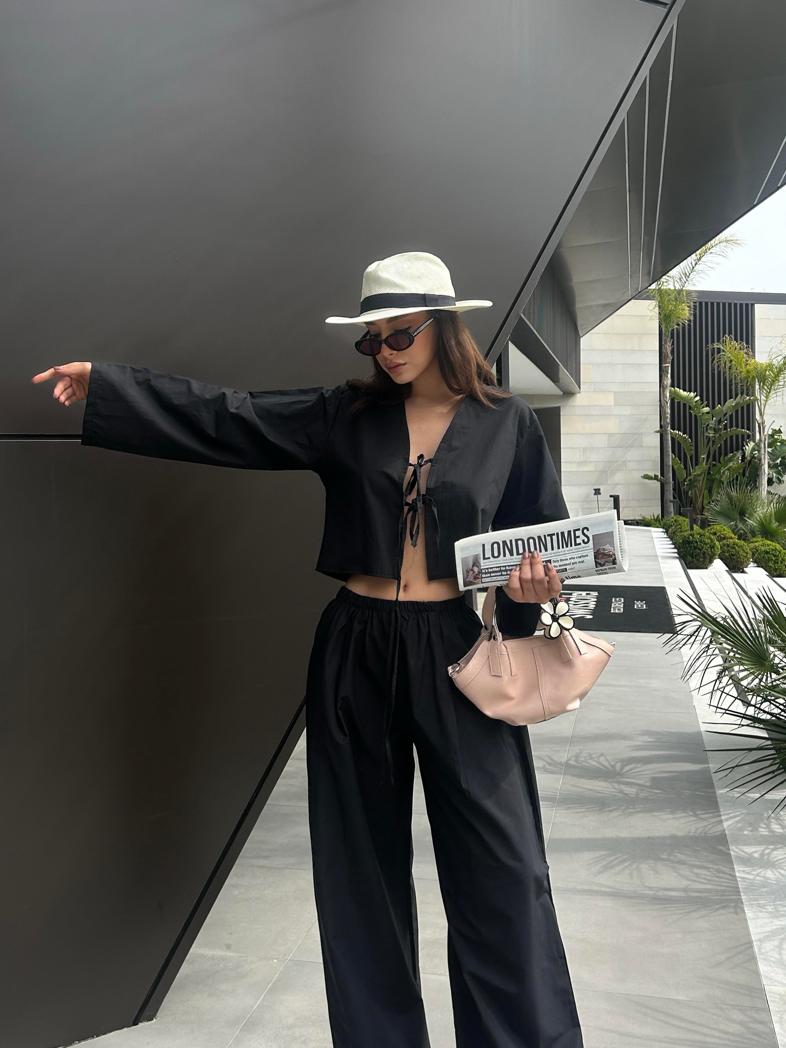 Kadın Siyah Poplin Önden Bağlamalı Bluz 29085