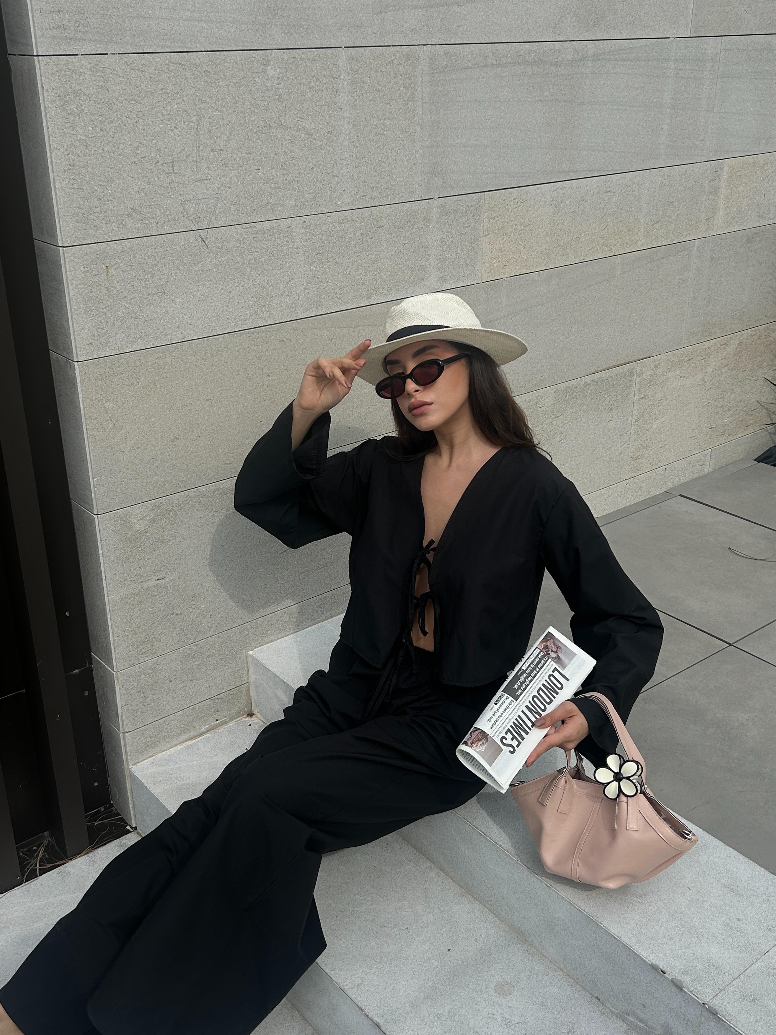 Kadın Siyah Poplin Önden Bağlamalı Bluz 29085