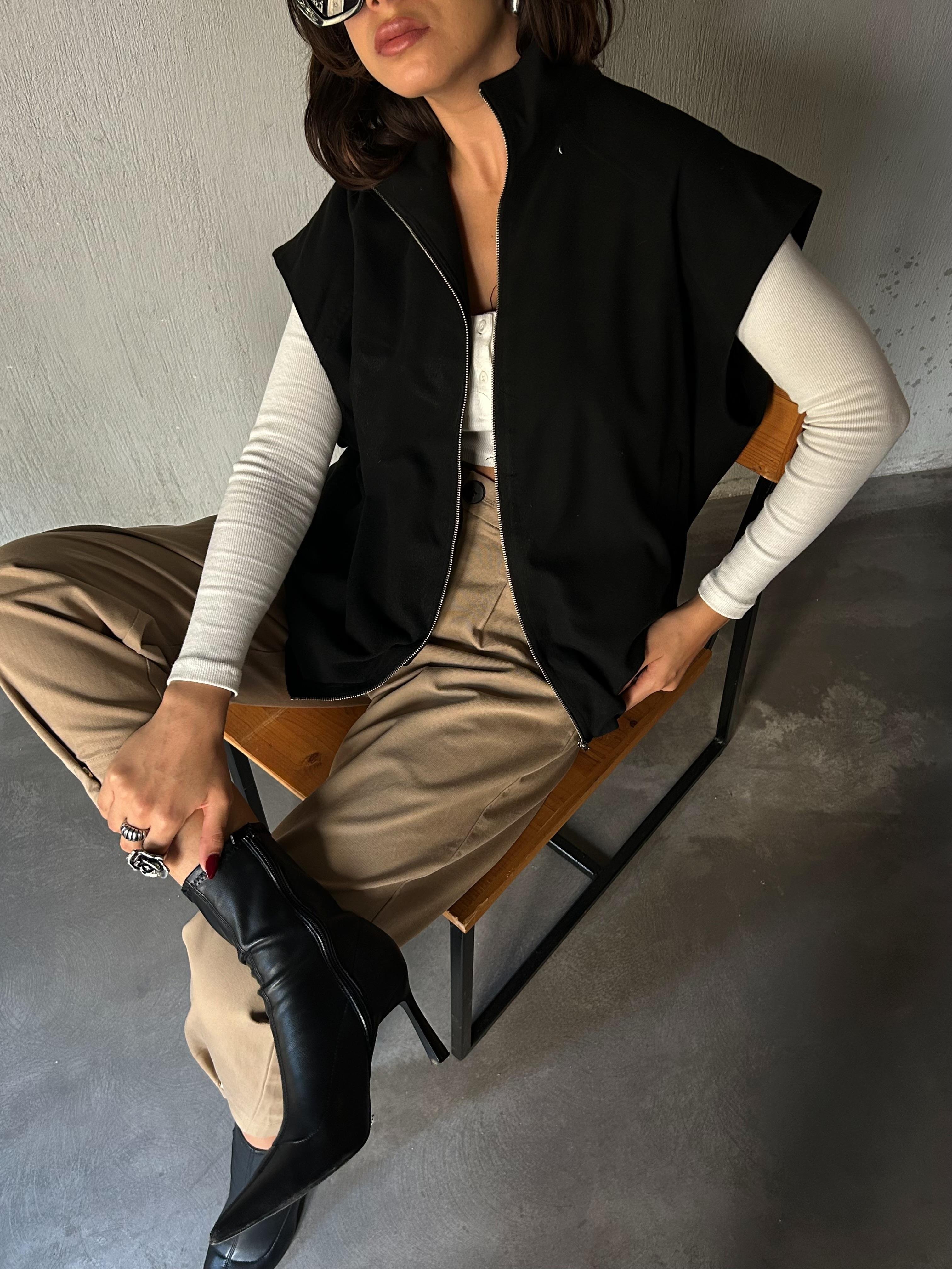 Kadın Siyah Şardonlu Poliviskon Astarlı Balon Yelek 28266