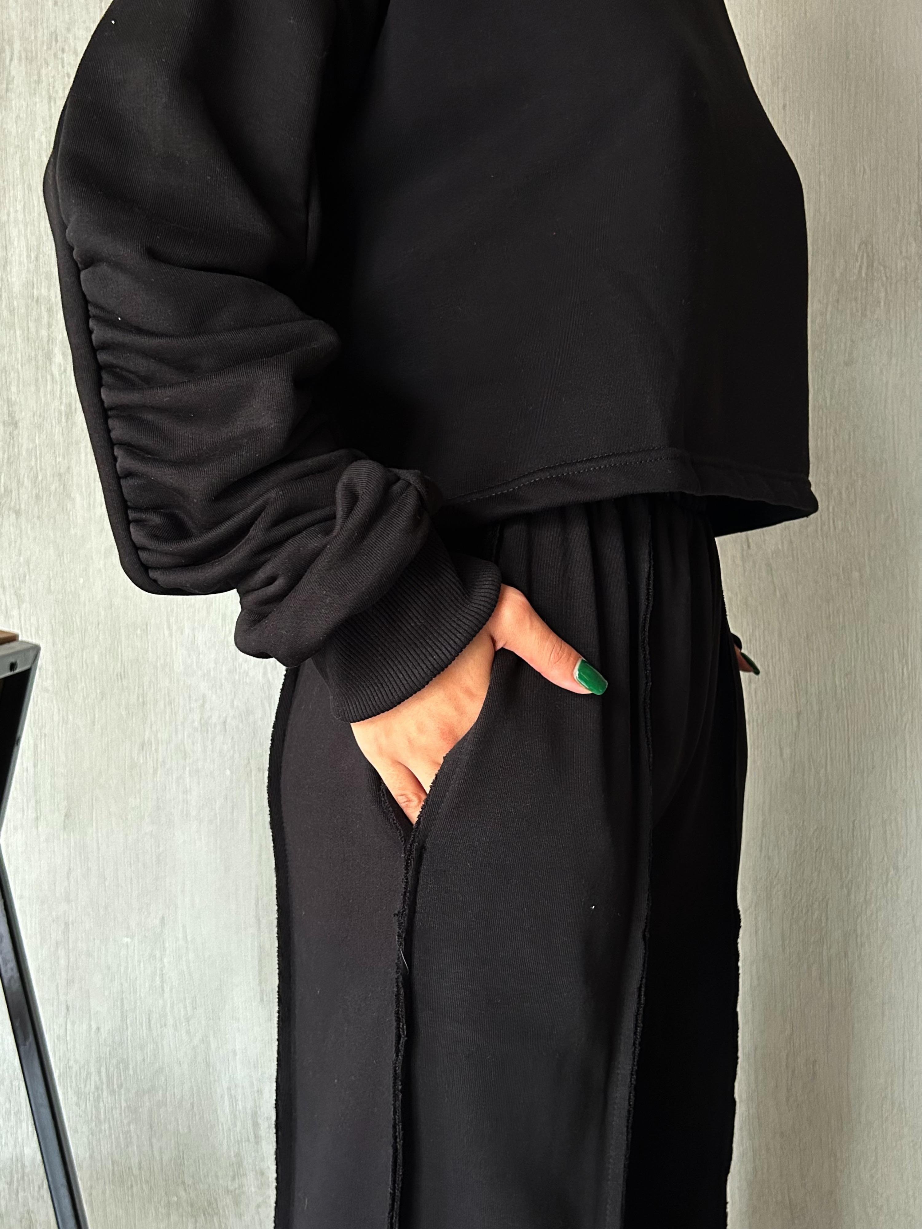Kadın Siyah Tasarım Sweatshirt ve Pis Dikiş Bol Kesim Şardonsuz Eşofman Alt/Üst Takım 28374