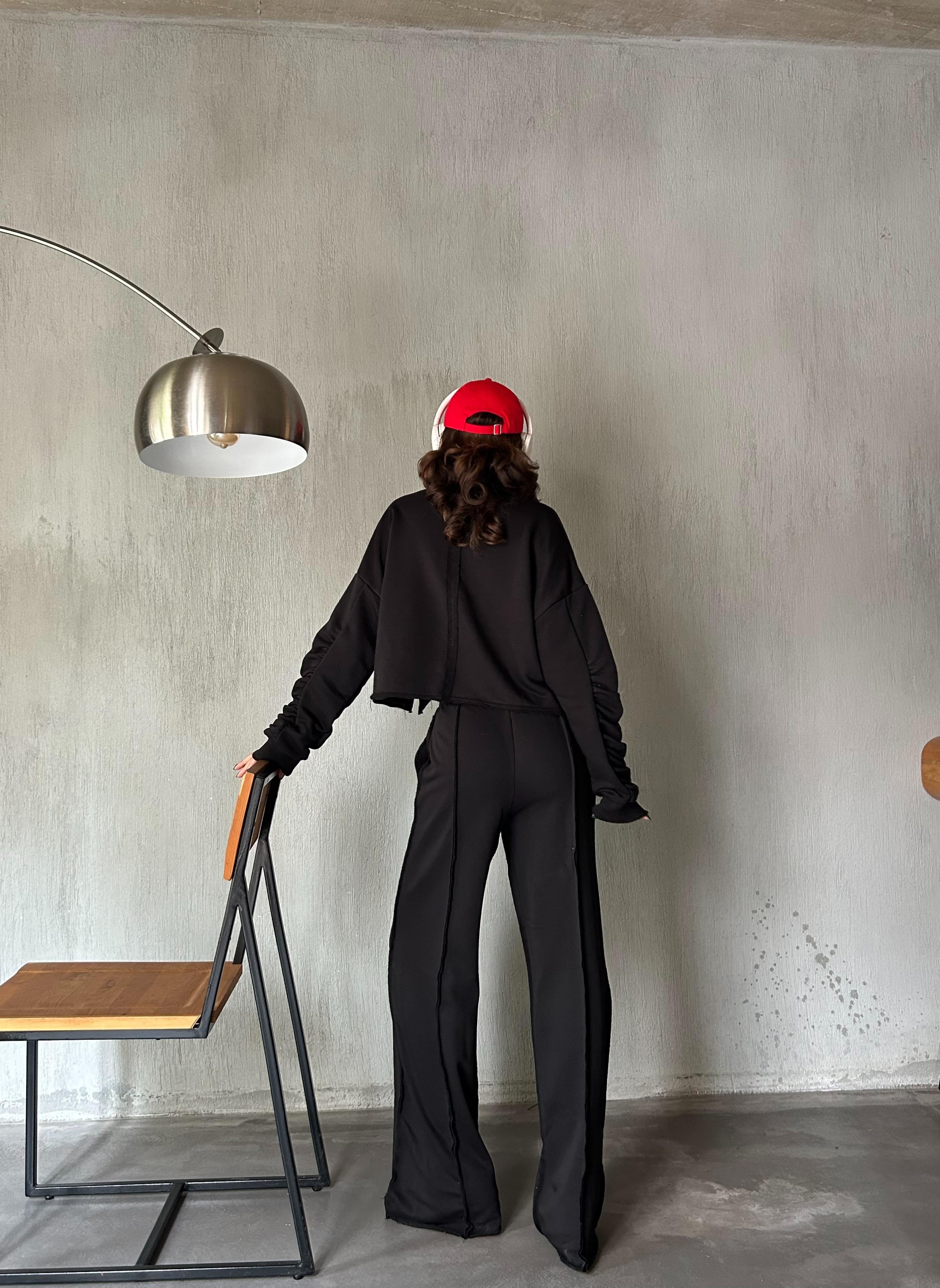 Kadın Siyah Tasarım Sweatshirt ve Pis Dikiş Bol Kesim Şardonsuz Eşofman Alt/Üst Takım 28374