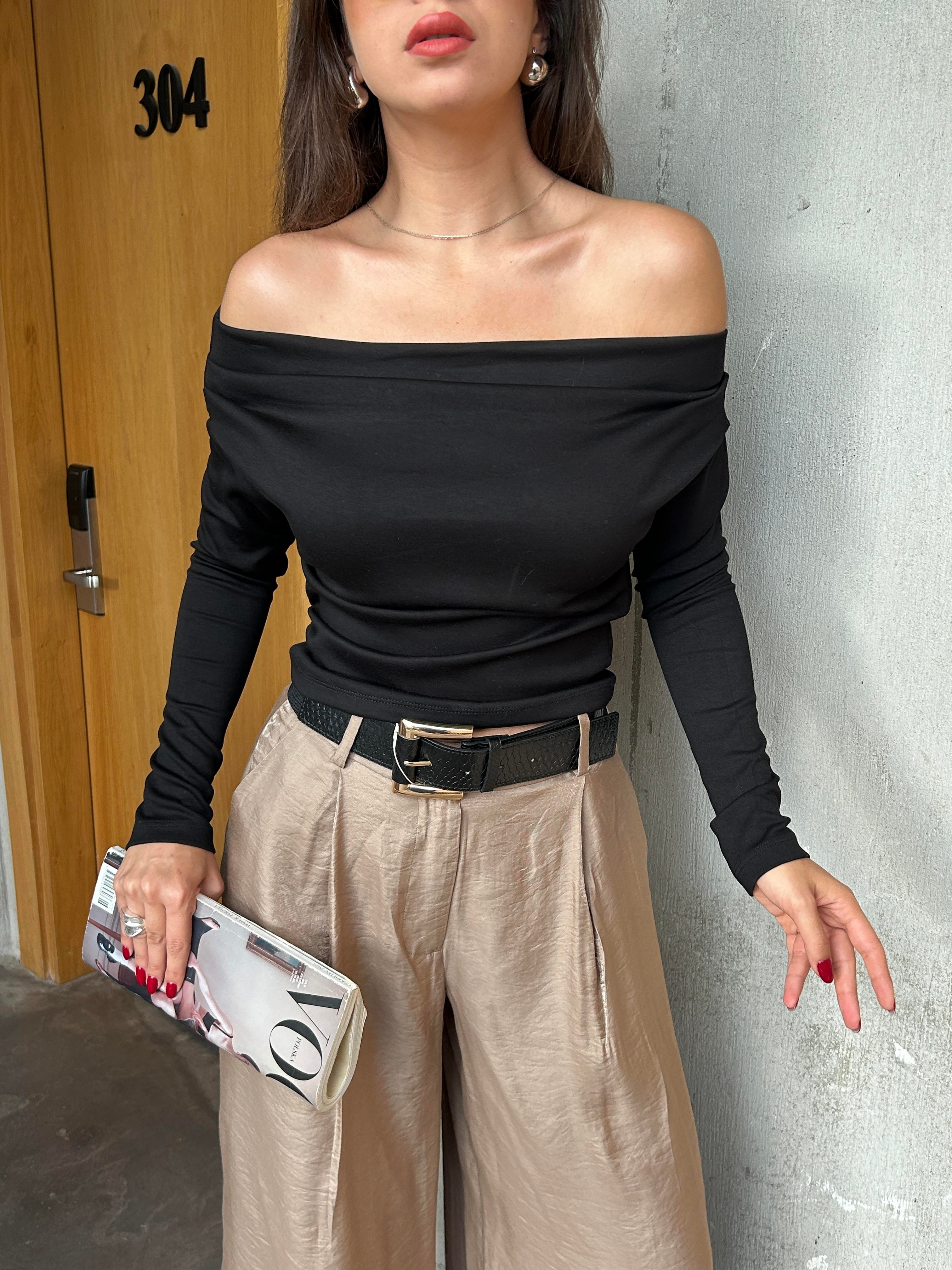 Kadın Siyah Uzun Kollu Düşük Omuz Bluz 30079