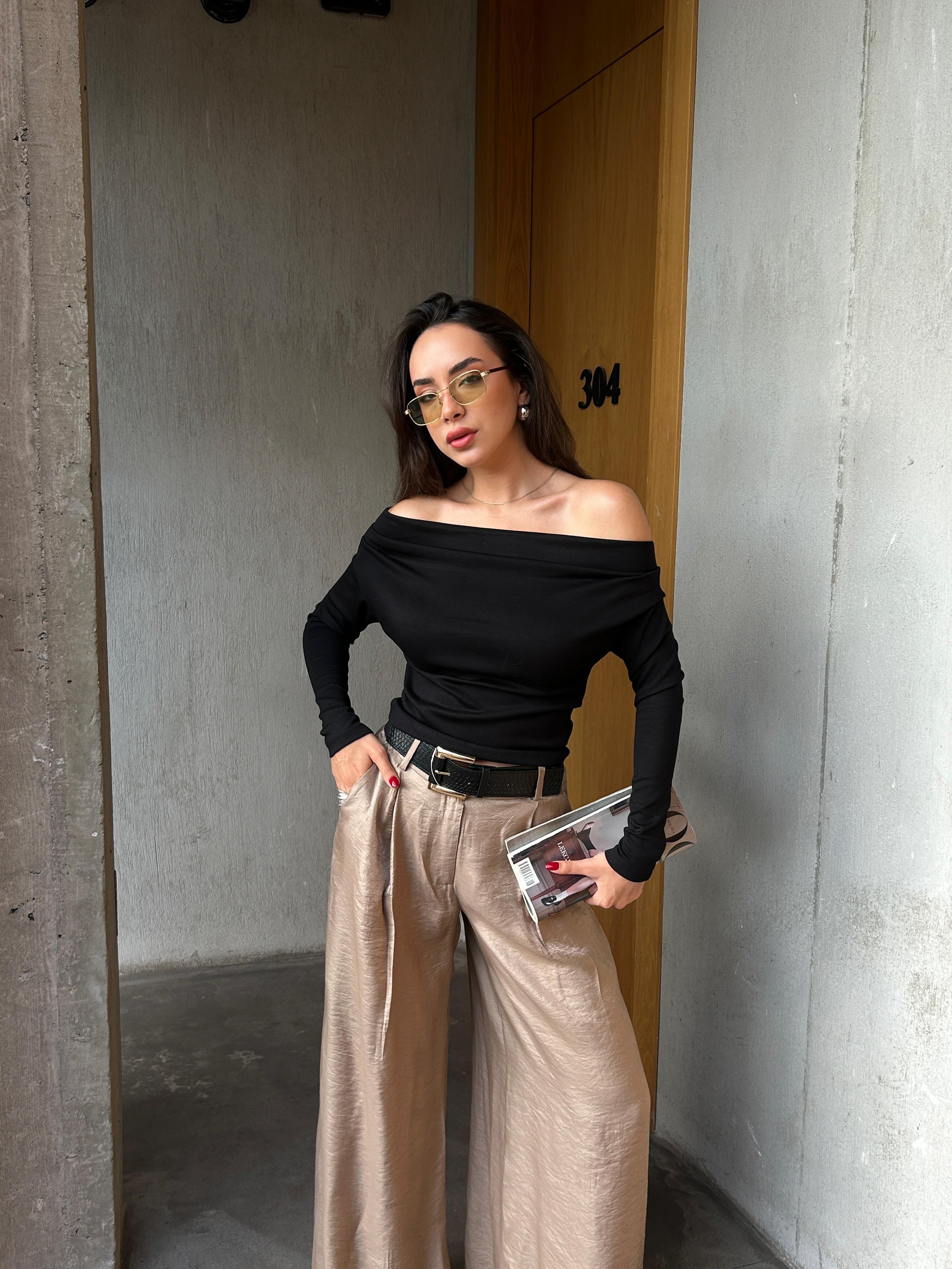 Kadın Siyah Uzun Kollu Düşük Omuz Bluz 30079