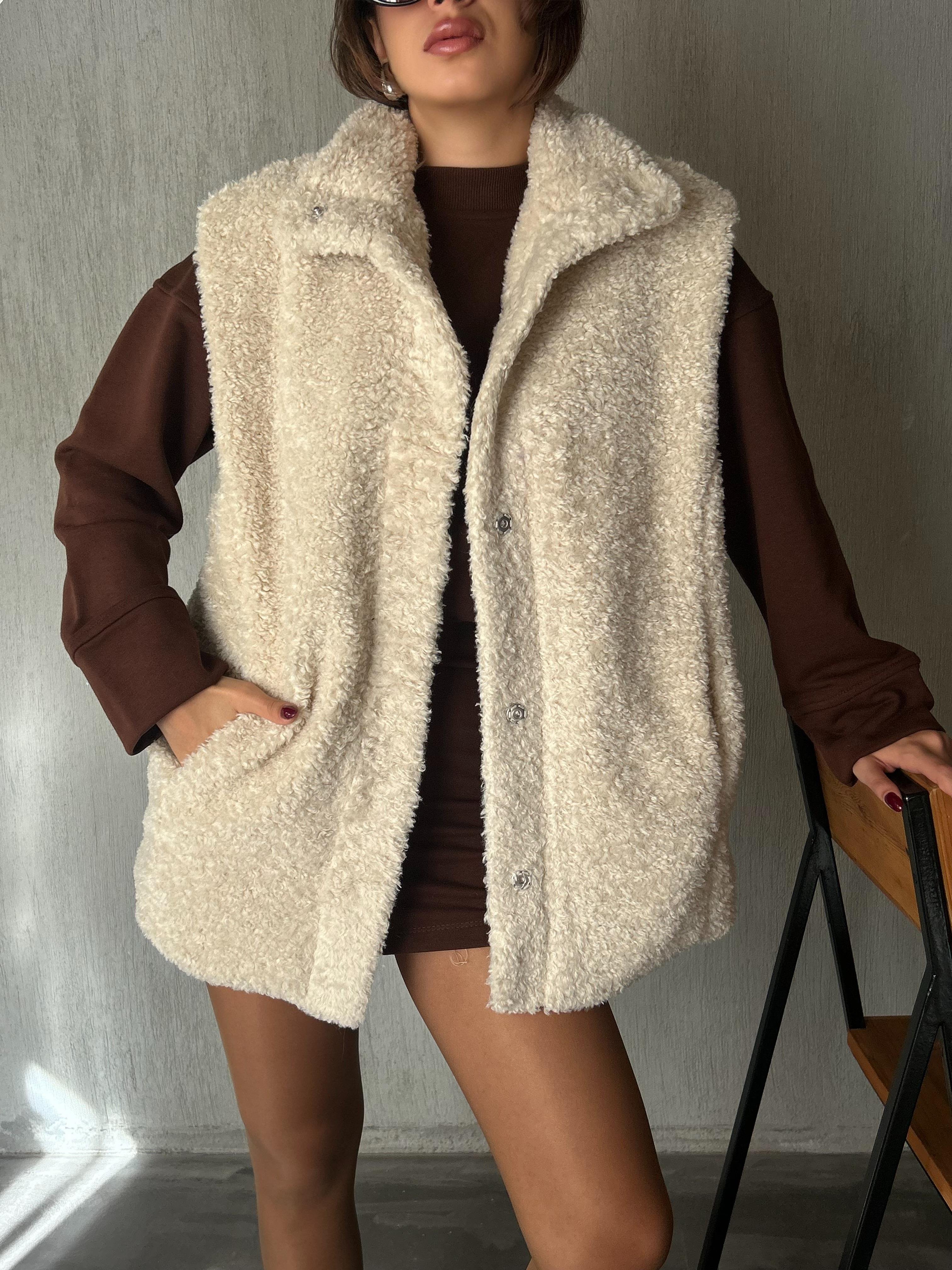 Kadın Taş Gizli Çıtçıt Detaylı Astarlı Peluş Yelek 28267