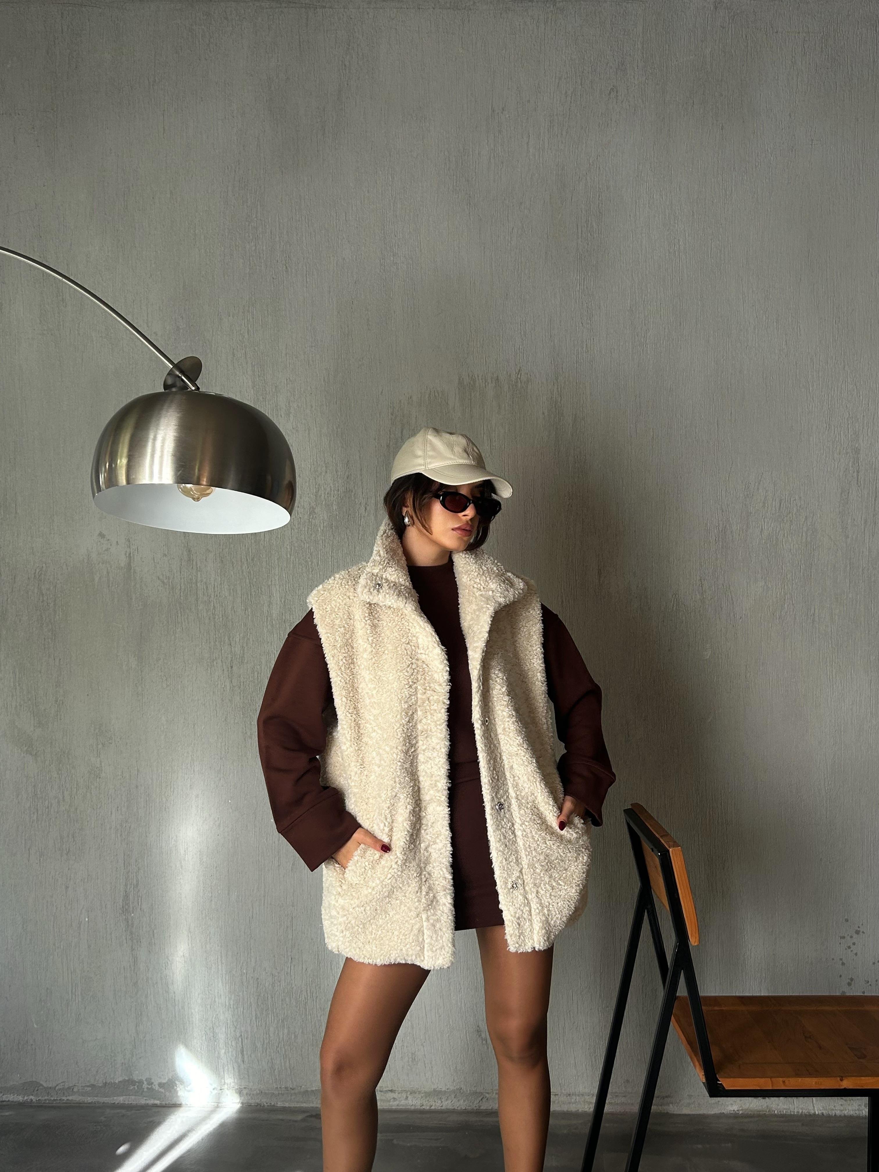 Kadın Taş Gizli Çıtçıt Detaylı Astarlı Peluş Yelek 28267