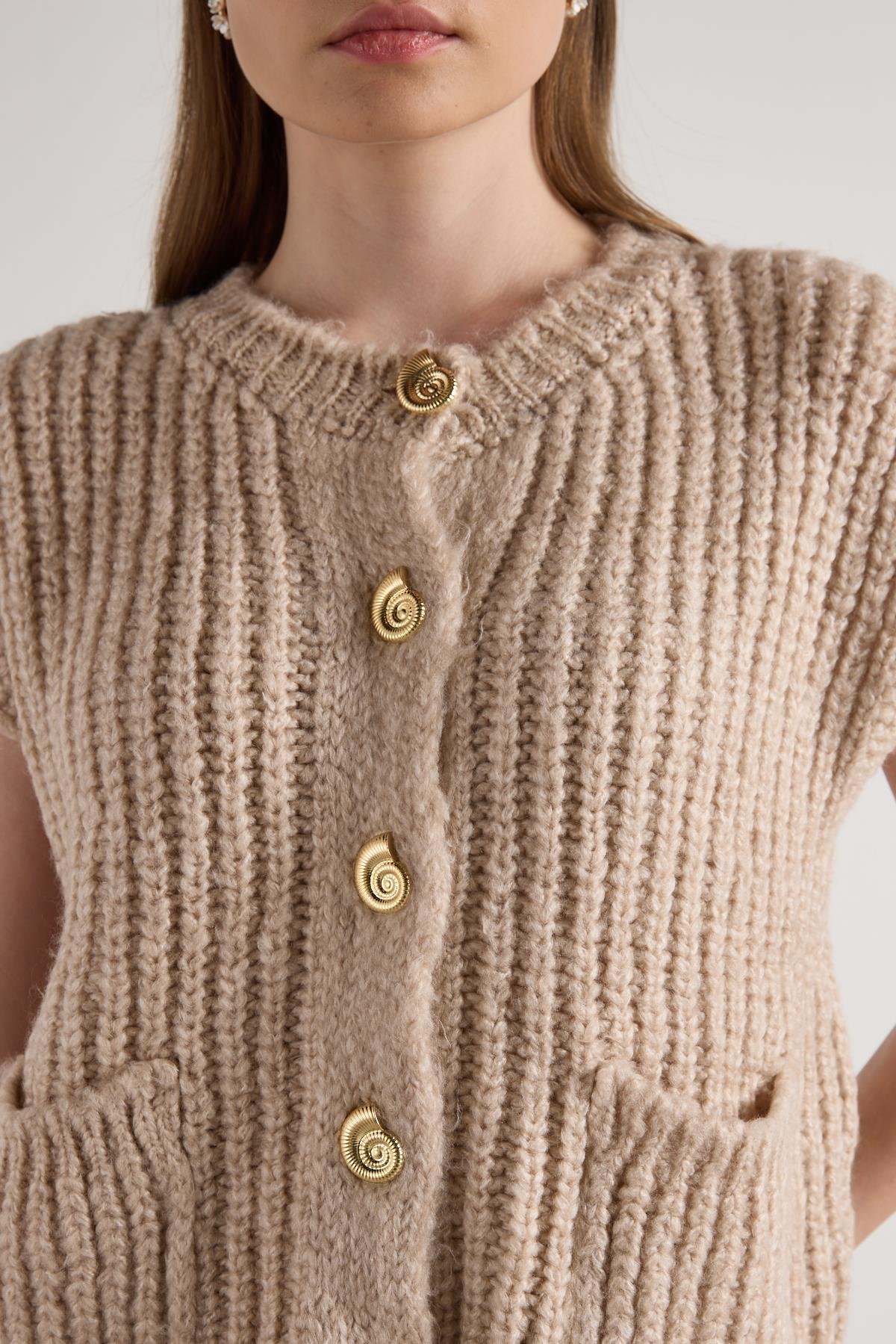 Kadın Vizon Saç Örgü Düğme Detaylı Triko Yelek 5584