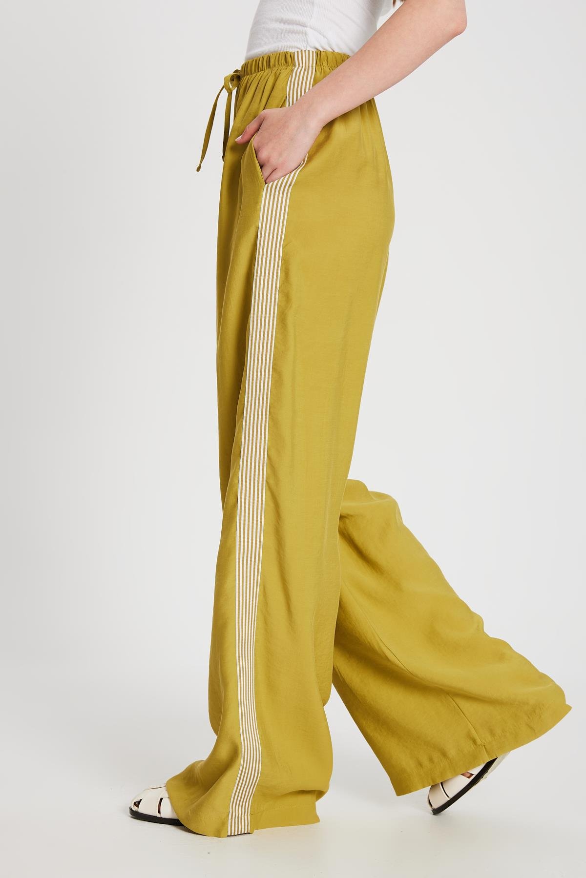 Kadın Yağ Yeşili %100 Modal Bol Kesim Yanları Şeritli Pantolon 29139