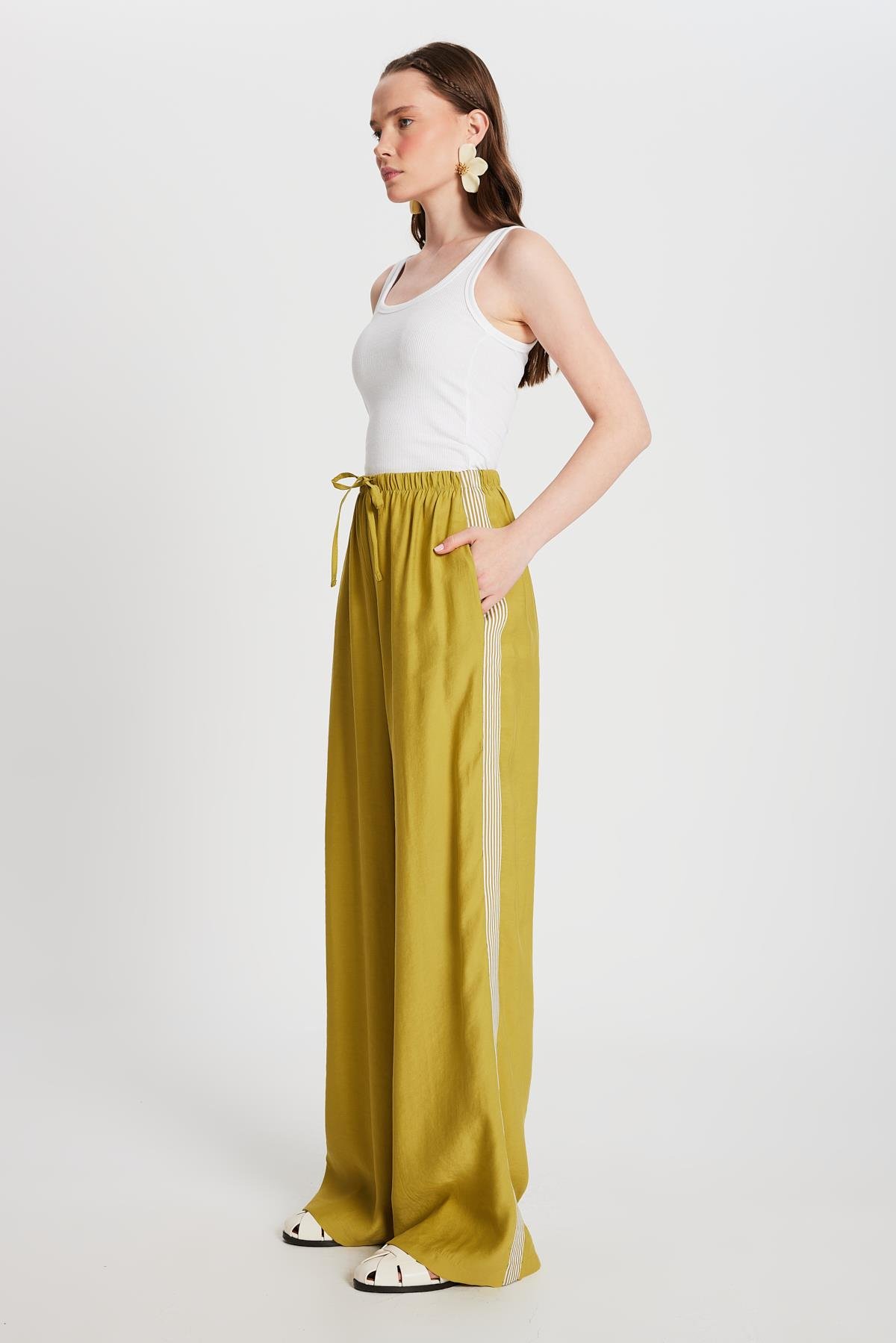 Kadın Yağ Yeşili %100 Modal Bol Kesim Yanları Şeritli Pantolon 29139