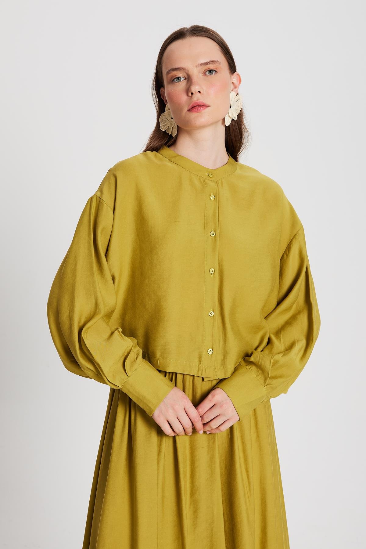 Kadın Yağ Yeşili %100 Modal Hakim Yaka Kısa Gömlek 29147