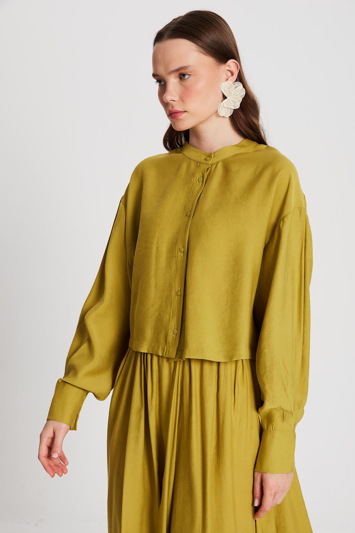 Kadın Yağ Yeşili %100 Modal Hakim Yaka Kısa Gömlek 29147