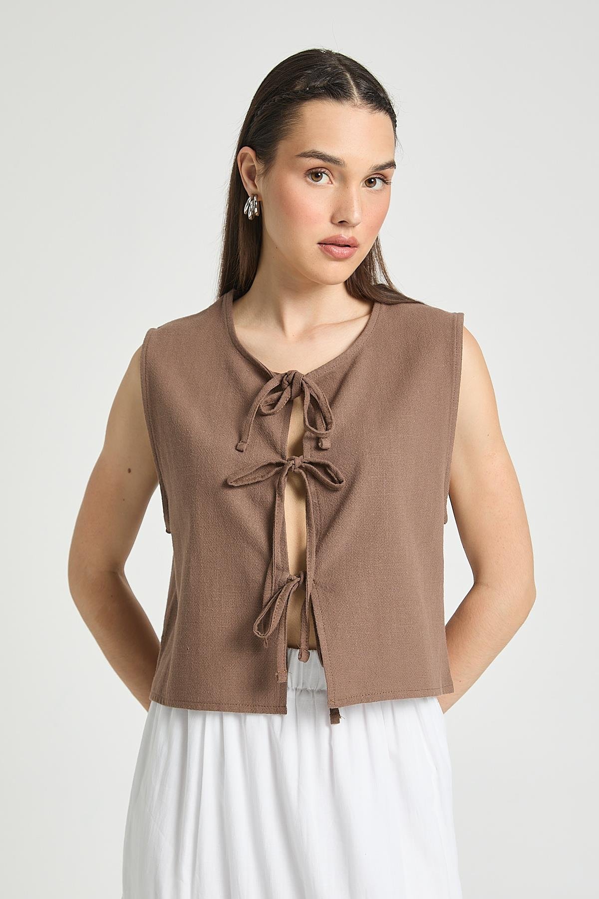 Kahve Bağcıklı Kısa %100 Pamuk Yelek 29204