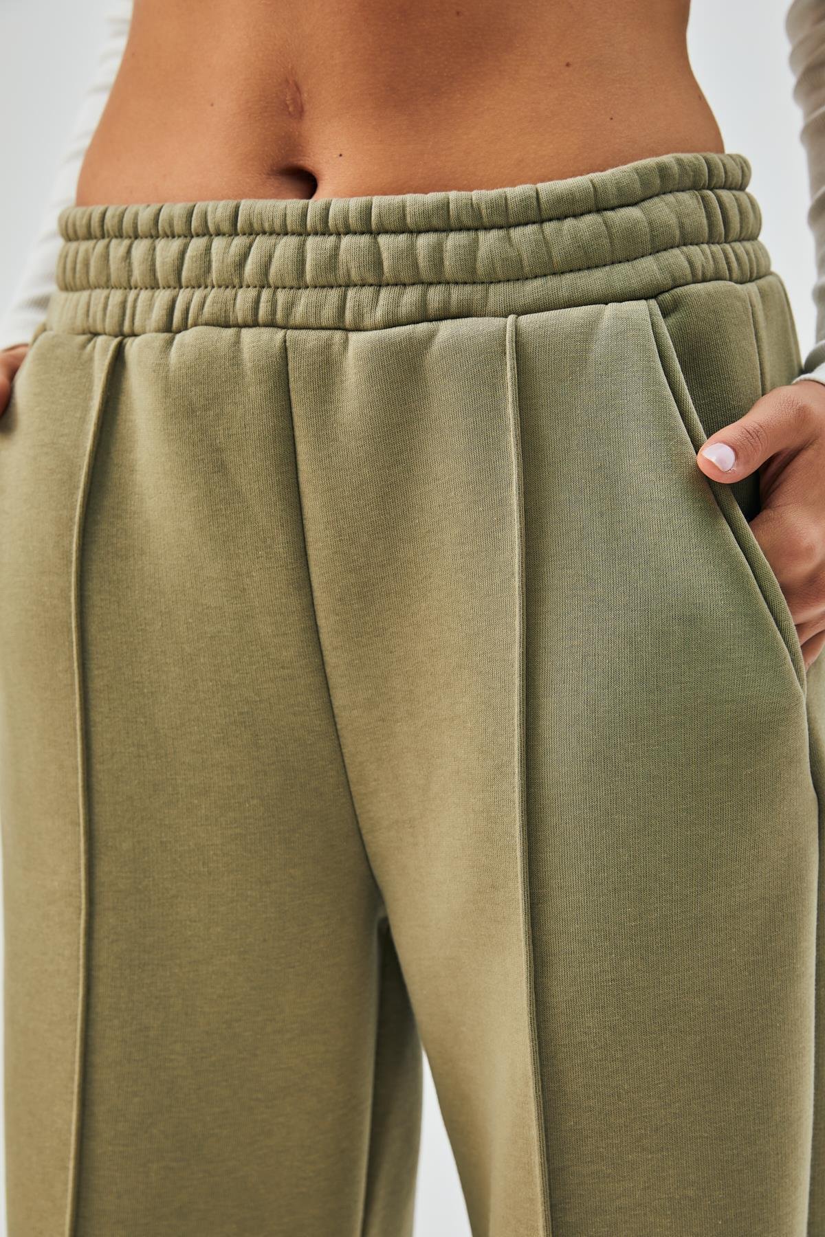 Küf Yeşili Geniş Kesim Beli Lastikli Şardonlu Eşortman Altı 